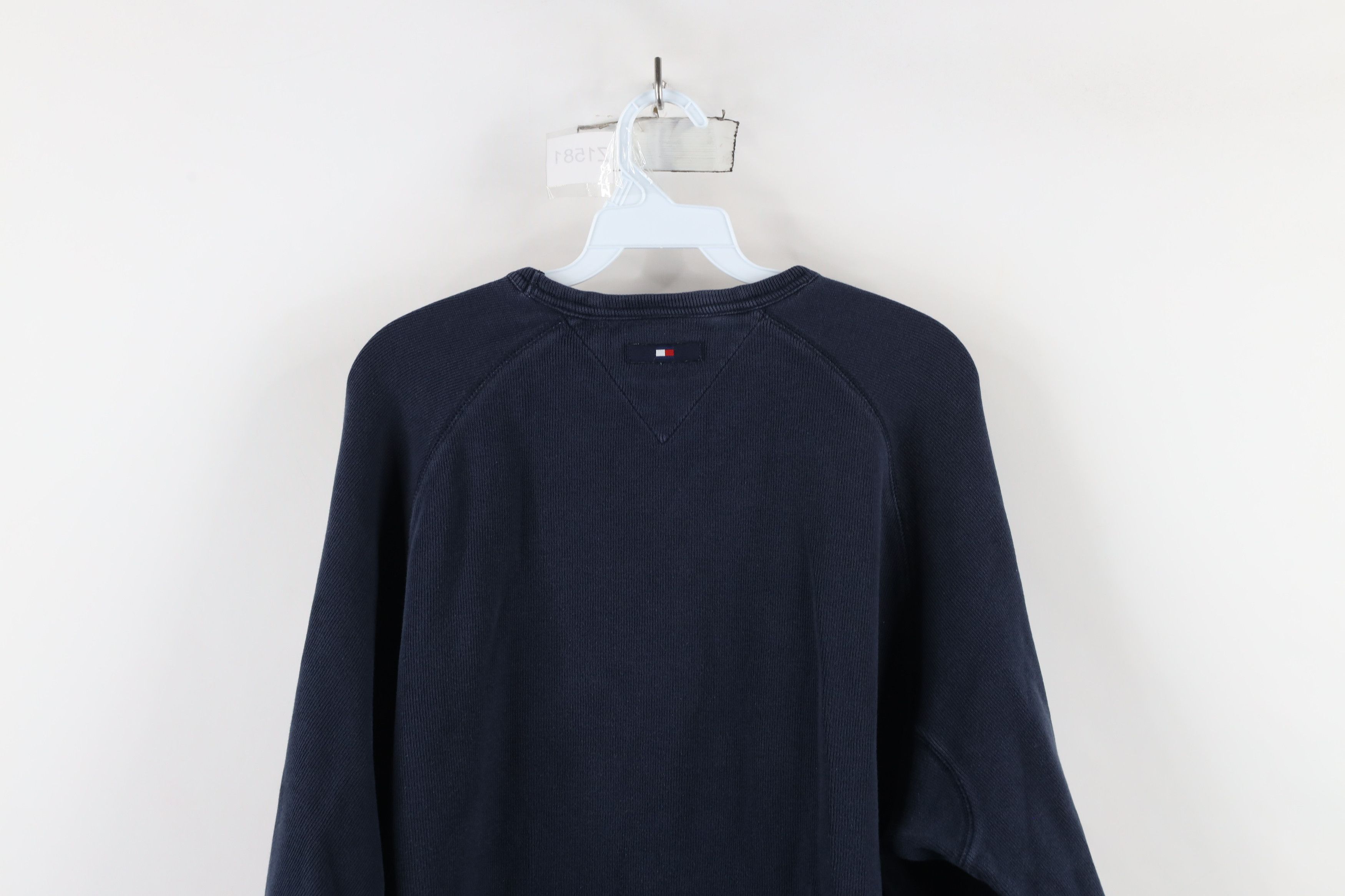 Tommy Hilfiger × Vintage Vintage 90s Tommy Hilfiger Knit Chain Stitch T-Shirt Blue Size US XXL / EU 58 / 5 - 13 Thumbnail