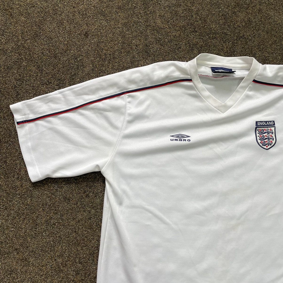 Vintage Vintage Umbro England FC Football Jersey Streetwear Baggy M Size US M / EU 48-50 / 2 - 2 Thumbnail