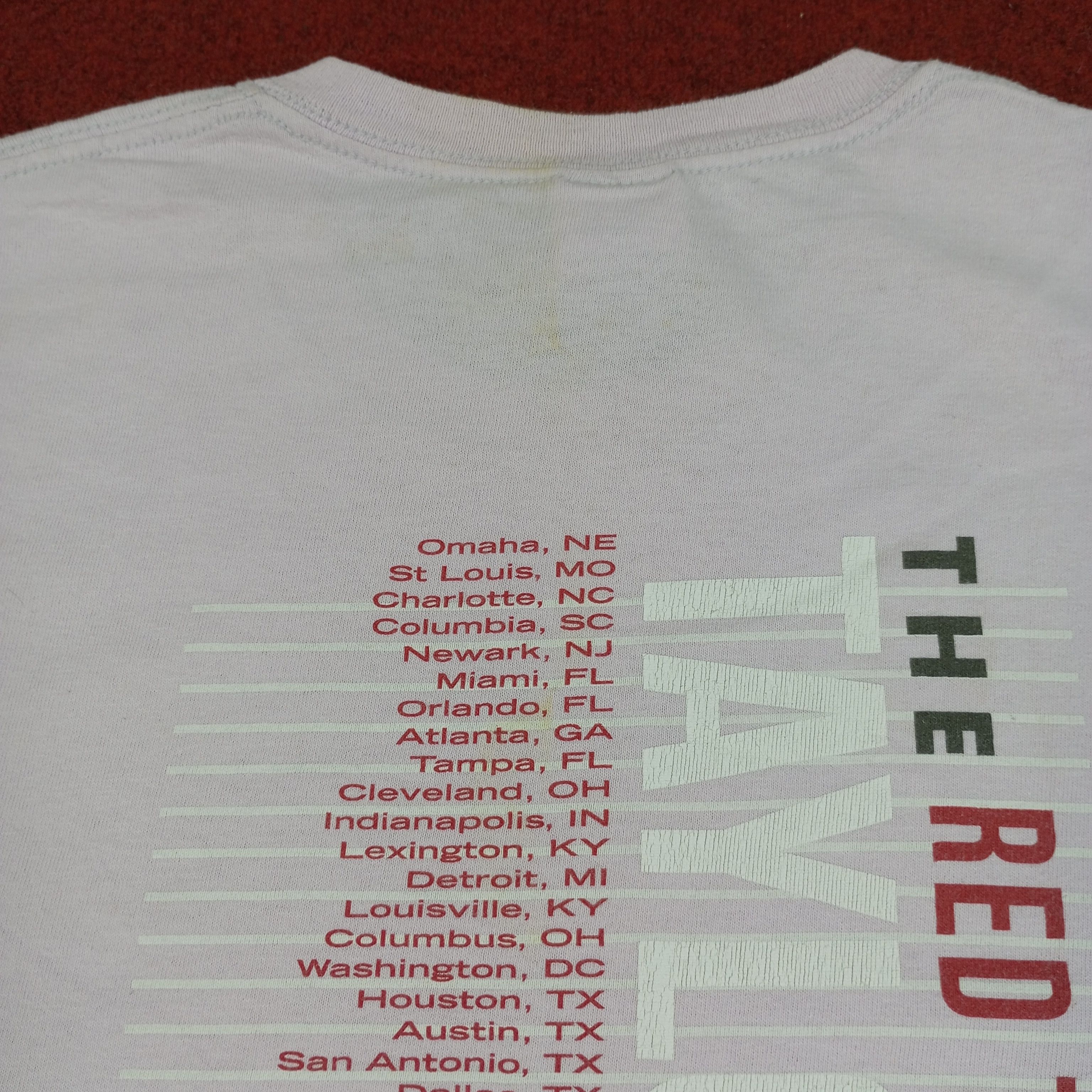 Band Tees × Vintage Taylor Swift Singer Music Red Tour Tshirt Size US M / EU 48-50 / 2 - 6 Thumbnail