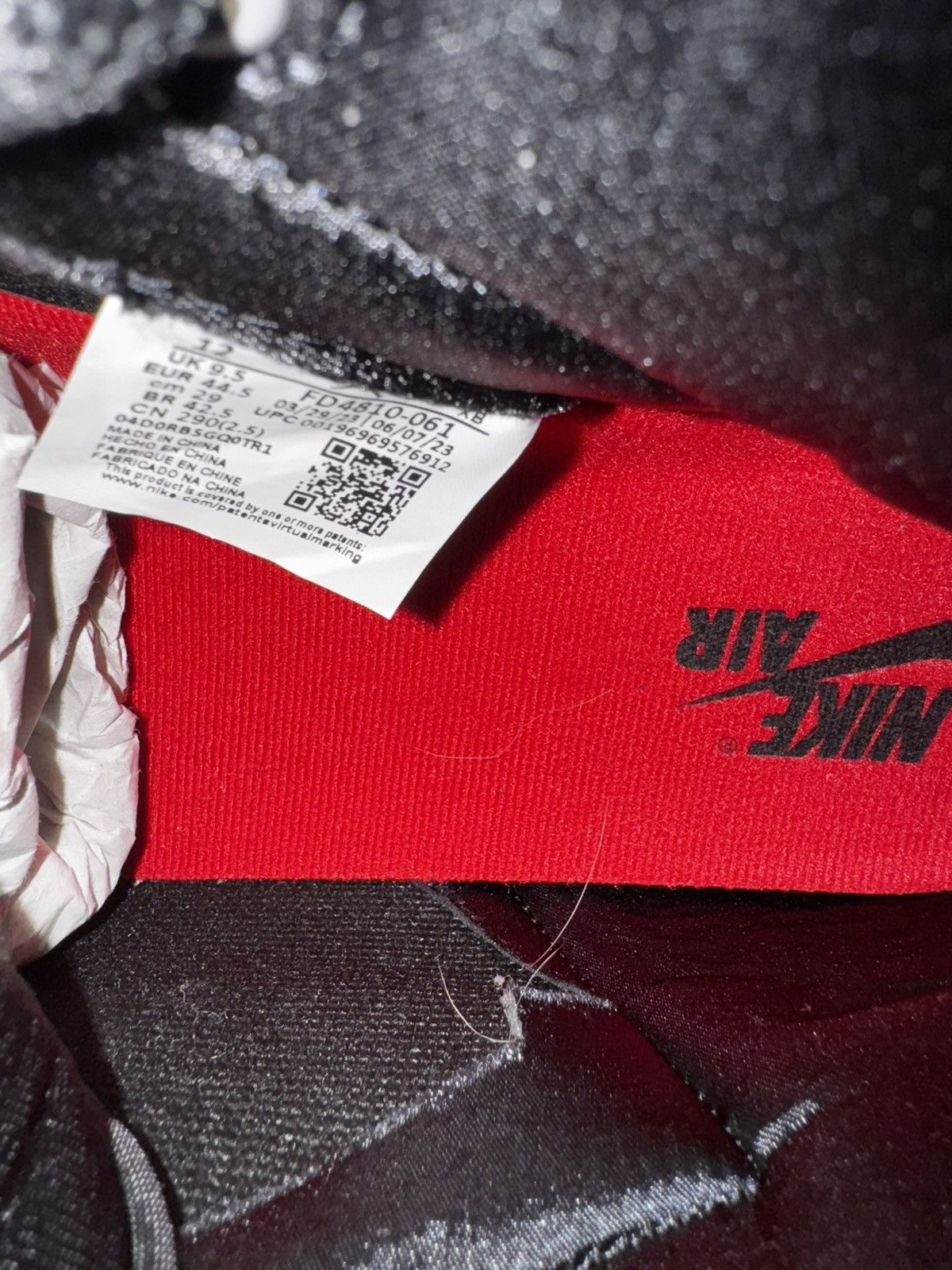 Jordan Brand WMNS Air Jordan Retro Hi OG Satin Bred Size US 10.5 / EU 43-44 - 5 Thumbnail