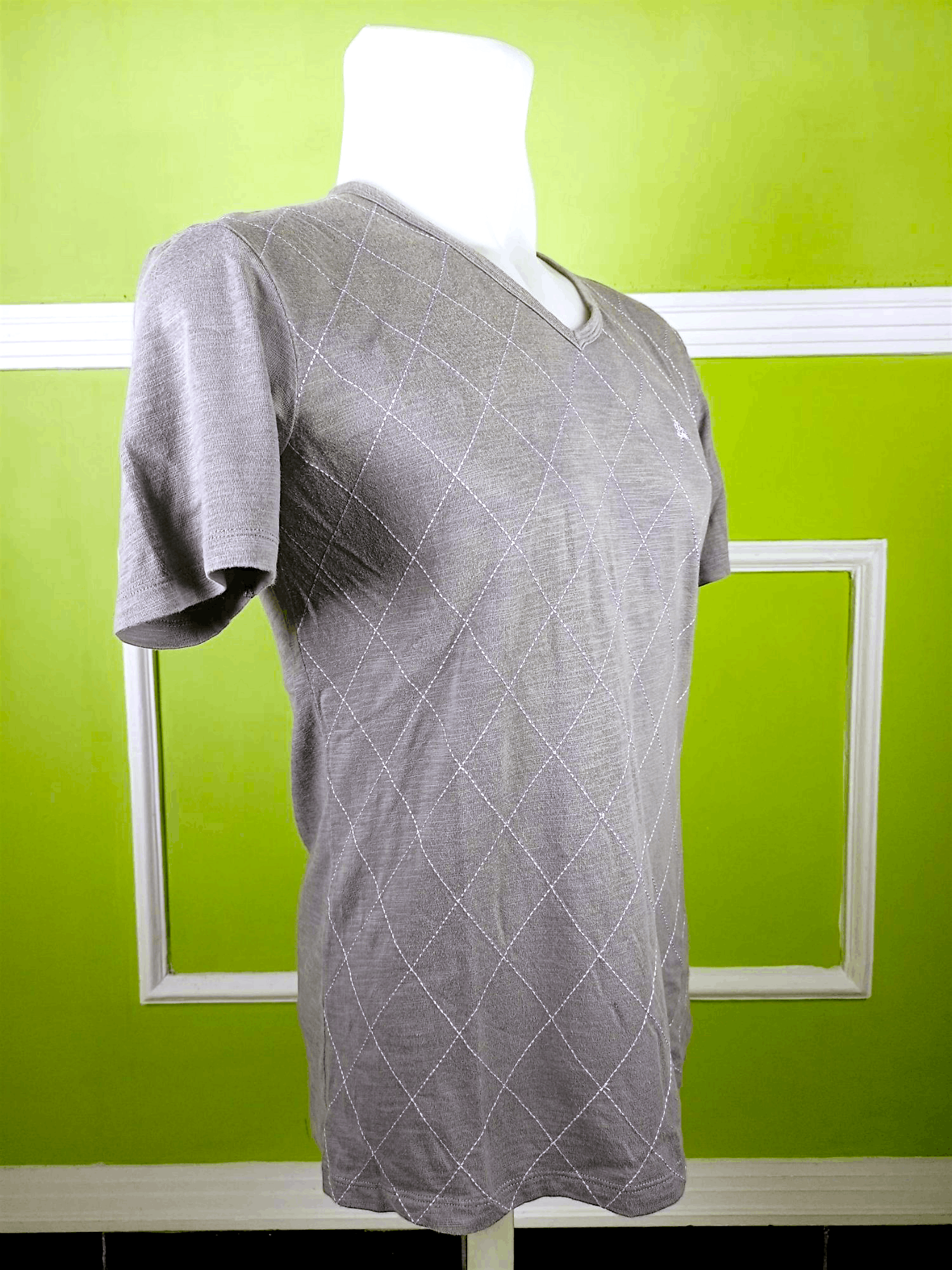 Black Label × Burberry × Burberry Prorsum Burberry Black Label mens Vneck t shirt Size US M / EU 48-50 / 2 - 5 Thumbnail