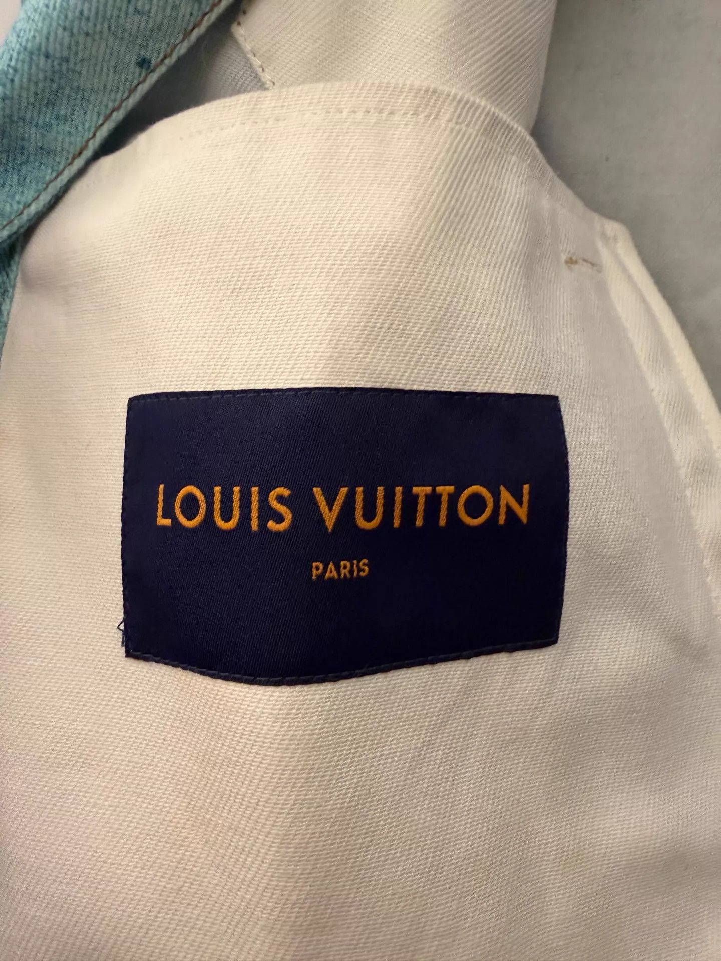 Louis Vuitton LOUIS VUITTON Spray-Painted Denim Jacket Mens White 52 Size US L / EU 52-54 / 3 - 4 Thumbnail
