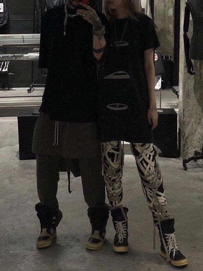 Rick Owens Rick Owens Black Nylon Pants with Drawstring Size 28" / US 6 / IT 42 - 1 Thumbnail