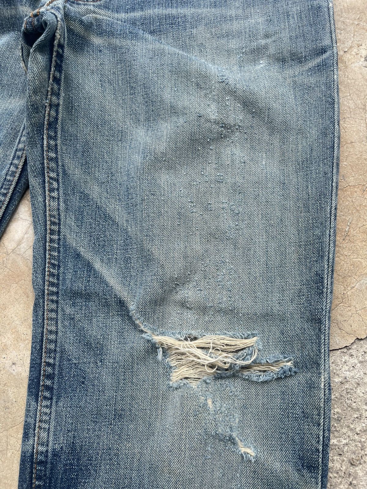 Levi's Levi’s 502 Made in Japan Dark Wash Distressed Thrashed Denim Size US 31 - 3 Thumbnail