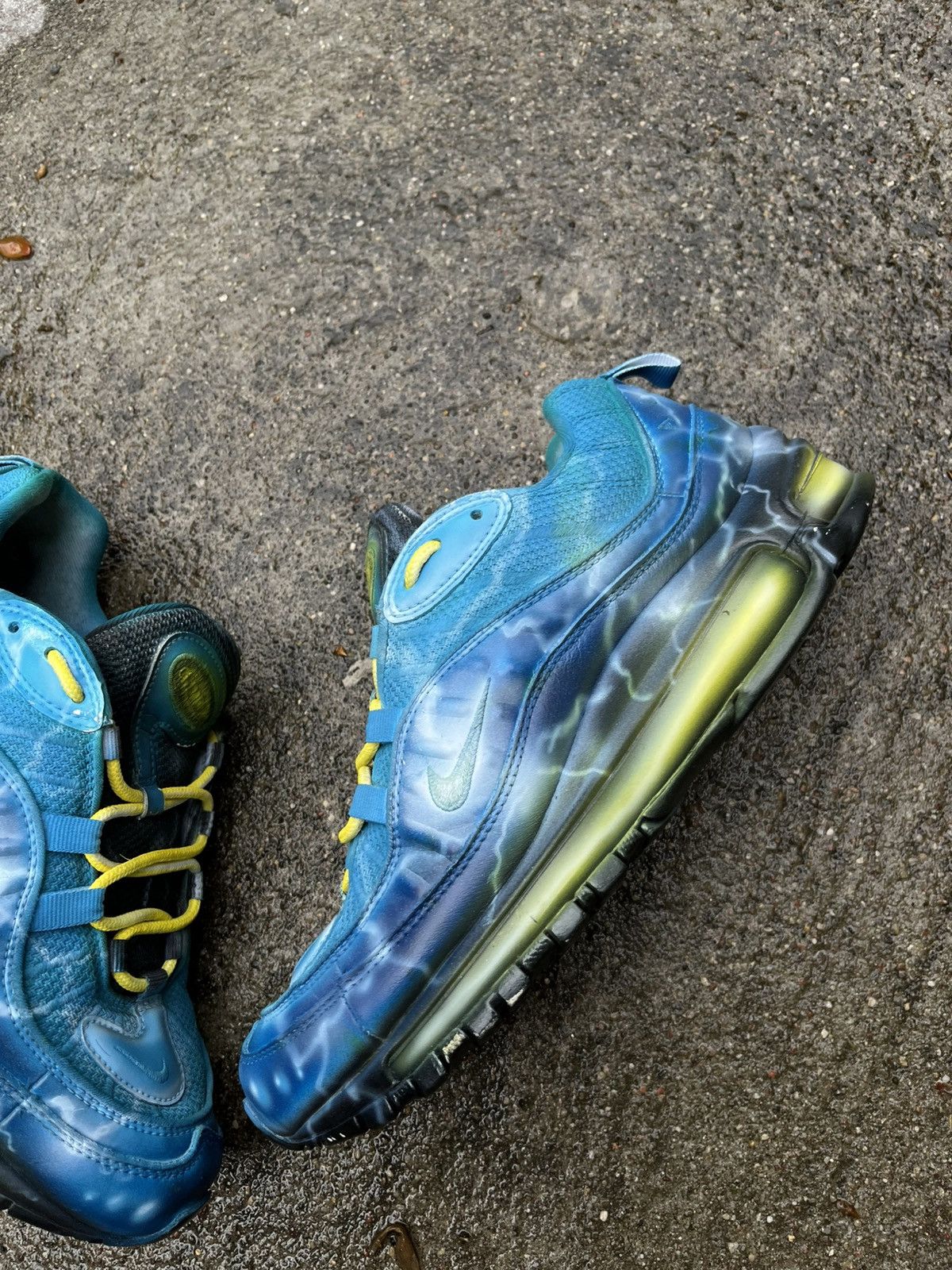 Nike × Vintage Vintage Nike Air Max 98 Custom Lightning Size US 8 / EU 41 - 3 Thumbnail