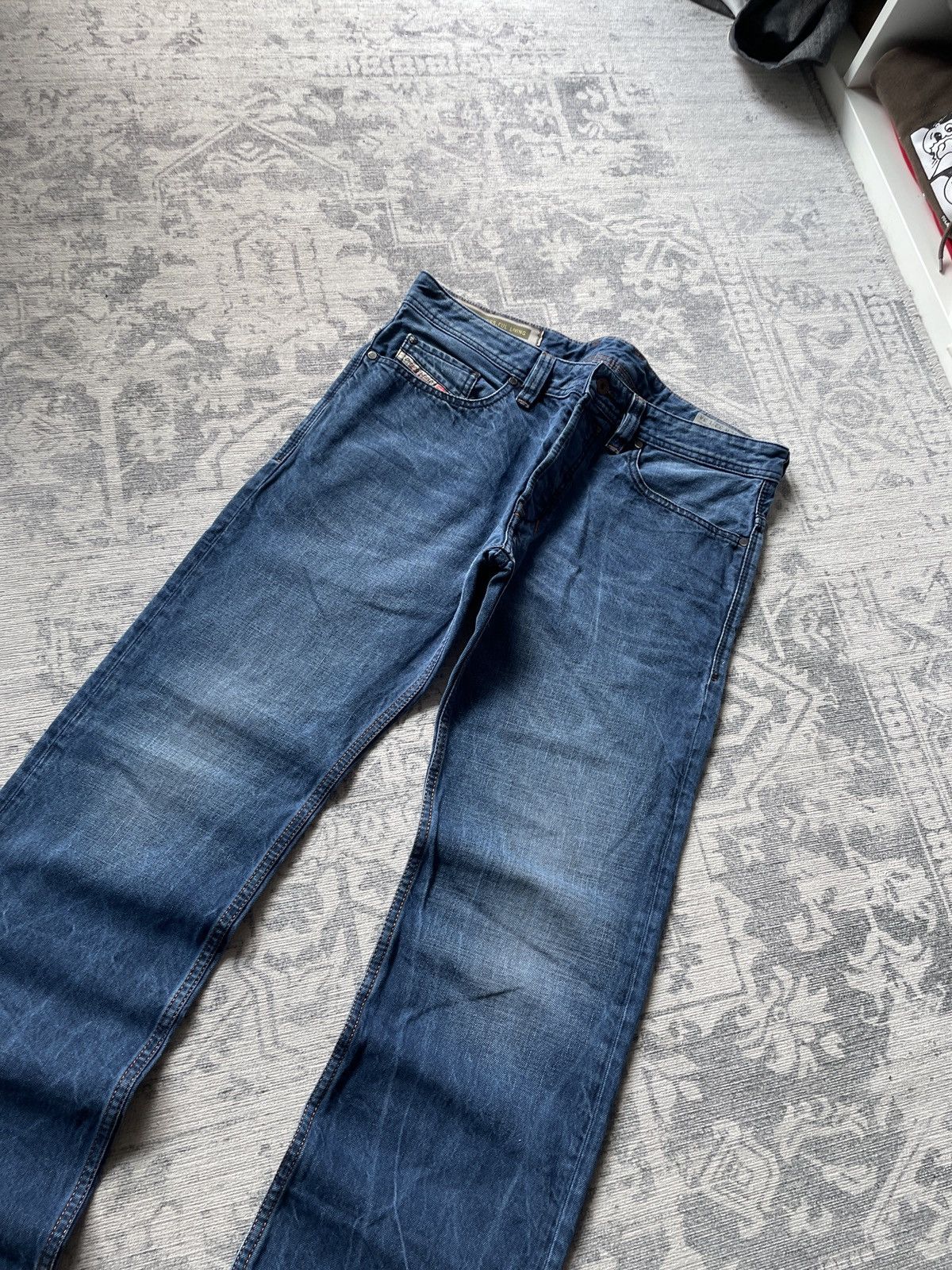 Japanese Brand Vintage Diesel Jeans Mud Washed Faded Baggy Wide Japanese Size US 32 / EU 48 - 3 Thumbnail