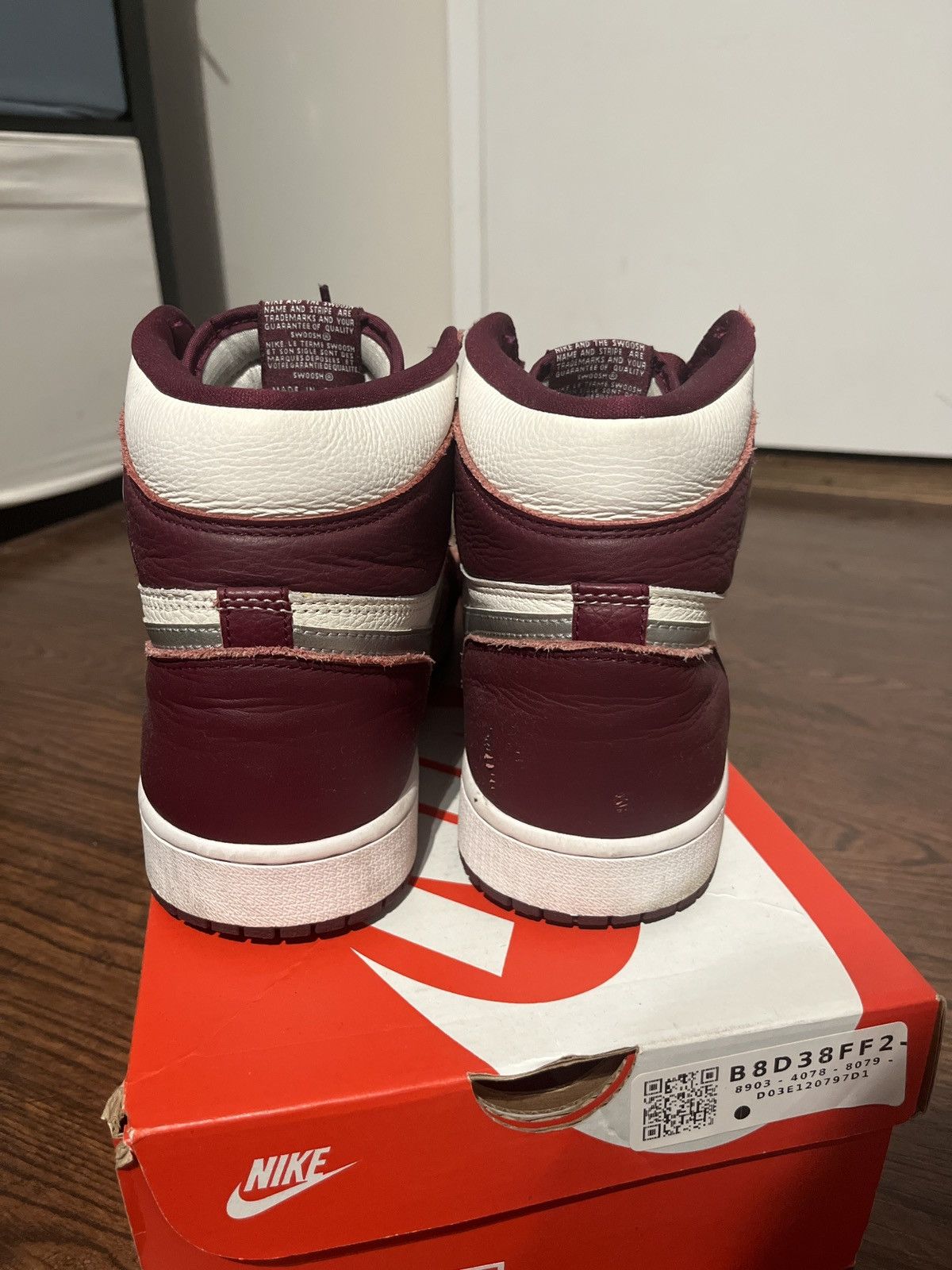 Jordan Brand × Nike Jordan 1 High OG Bordeaux Size US 12 / EU 45 - 4 Thumbnail