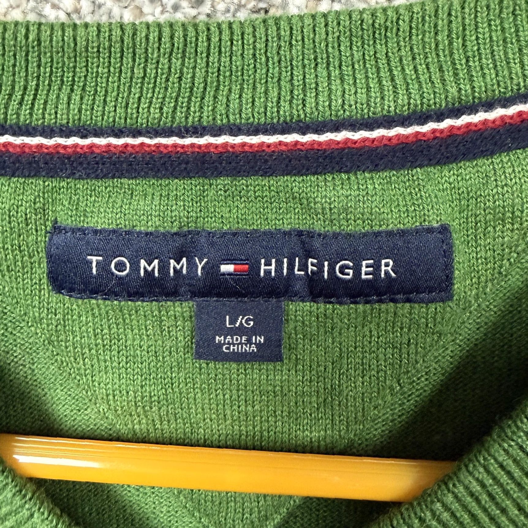 Tommy Hilfiger Tommy Hilfiger Sweater Men L Green Knit Solid V-Neck 100% Cotton Embroidered Logo Polo Pullover Classic Modern Size US L / EU 52-54 / 3 - 4 Thumbnail