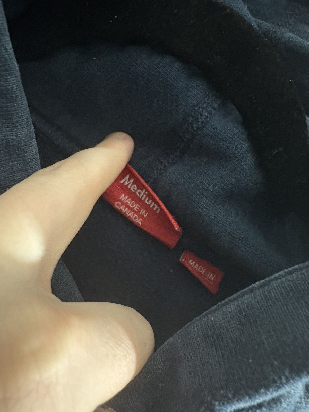 Supreme Supreme Crest Logo Sweatshirt Hoodie Navy Blue Veni Vidi Size US M / EU 48-50 / 2 - 5 Thumbnail