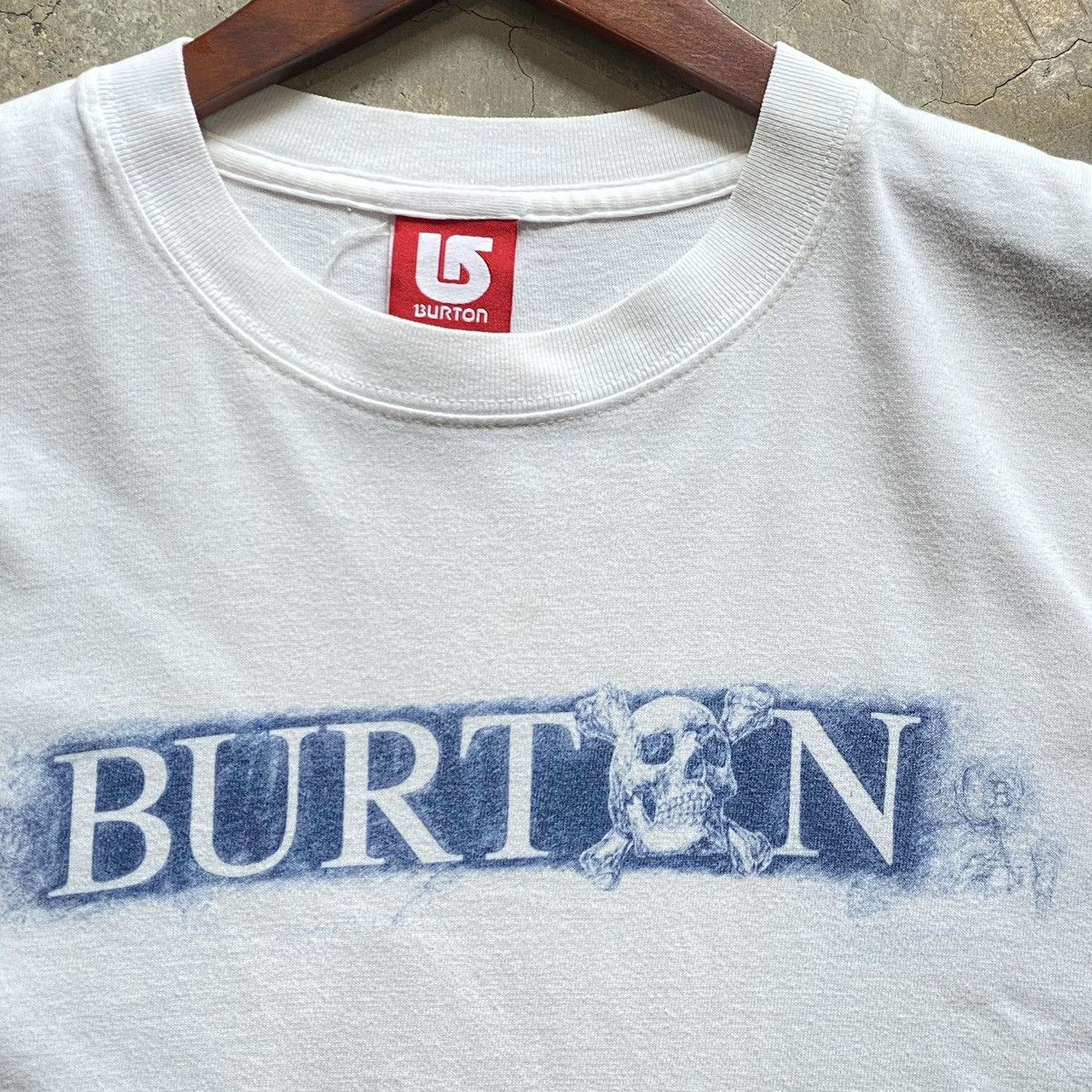 Burton Vintage 2007 Andrei Molodkin For Burton Skull Tee Size US L / EU 52-54 / 3 - 6 Thumbnail