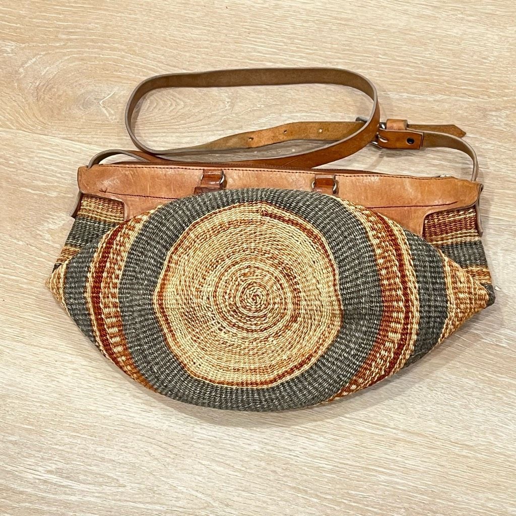 Vintage Vintage African Sisal Market Woven Bag Leather Handles & Str Size ONE SIZE - 9 Thumbnail
