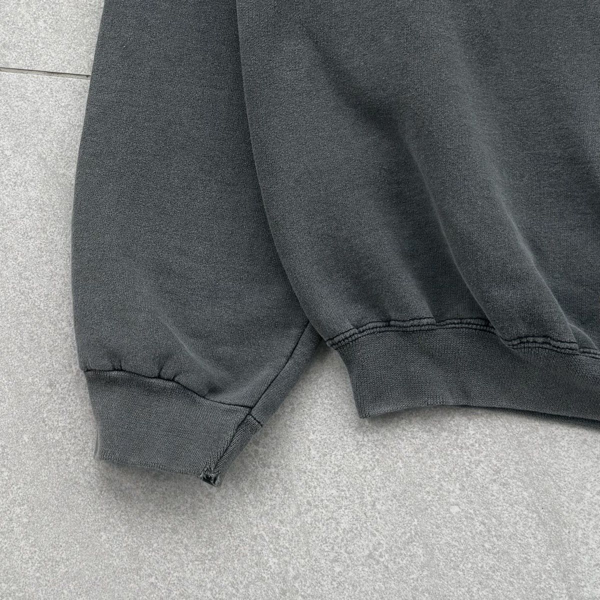 GOODENOUGH Vintage 2002 Goodenough "gdeh" Faded Crewneck Sweatshirt Size US M / EU 48-50 / 2 - 4 Thumbnail