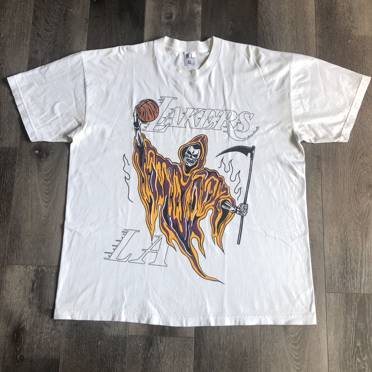 image of L A Lakers x Warren Lotas Los Angeles Lakers Nba Reaper T Shirt White in White Yellow (Size XL)