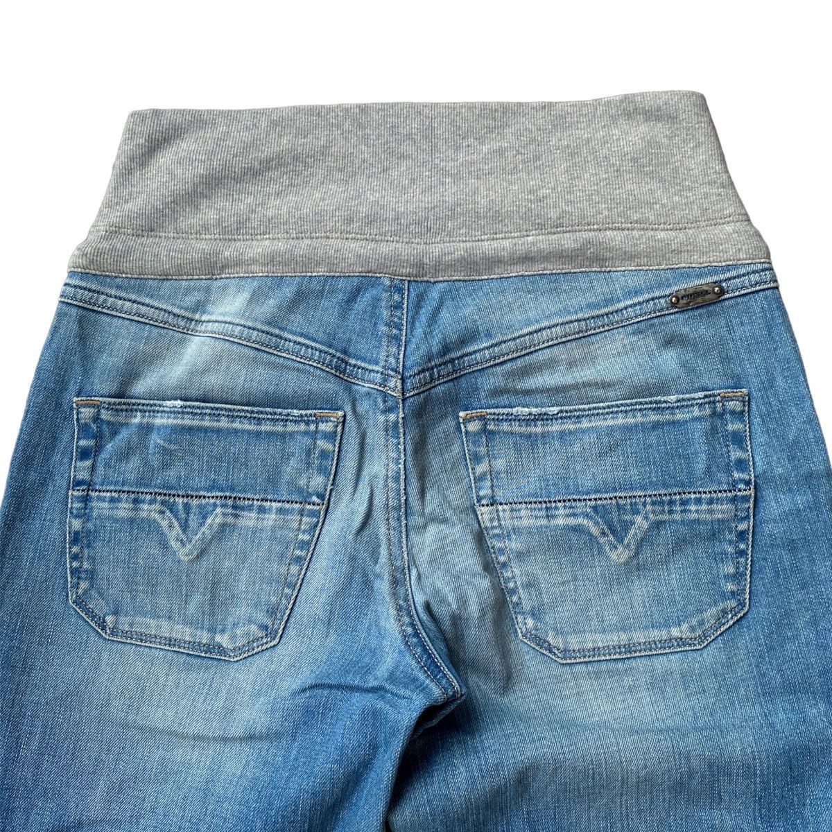 Diesel × Jean × Le Grande Bleu (L.G.B.) Vintage 2000s Diesel Boot Cut Denim Flared Denim Jeans Y2K Size US 28 / EU 44 - 4 Thumbnail