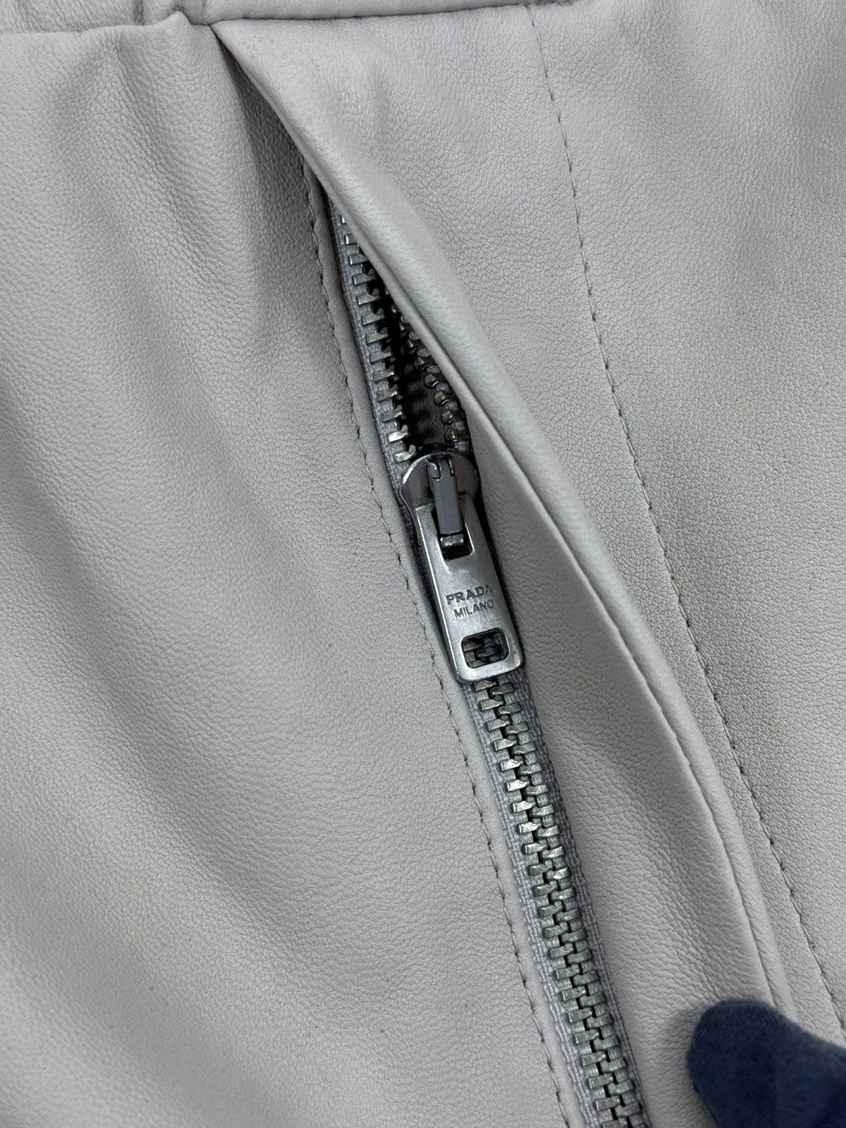 Prada PRADA LEATHER SHORTS Size US 34 / EU 50 - 5 Thumbnail