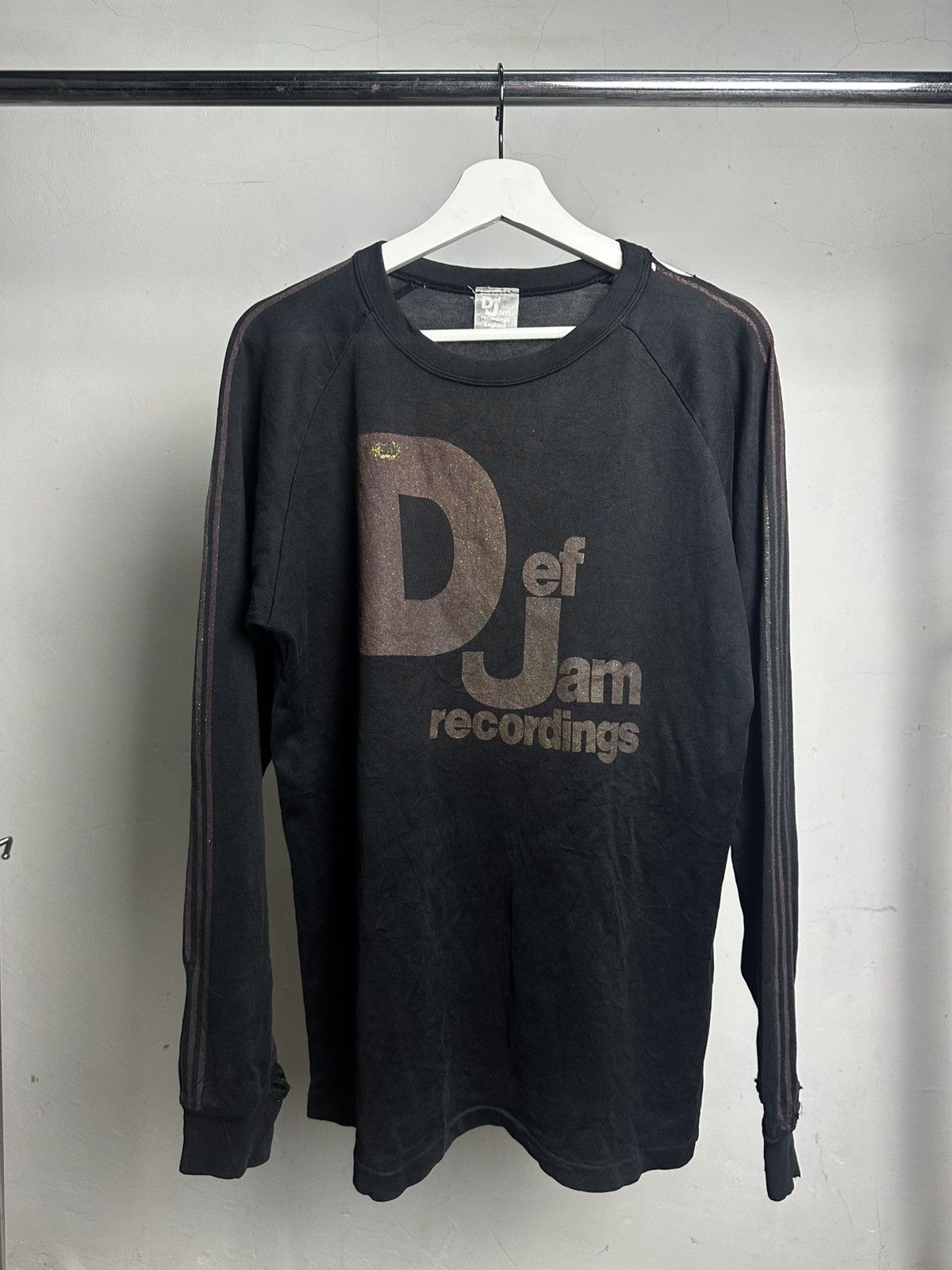 Vintage THRASHED 90’s DefJam Records Europe Longsleeve Tshirt Size US L / EU 52-54 / 3 - 1 Thumbnail
