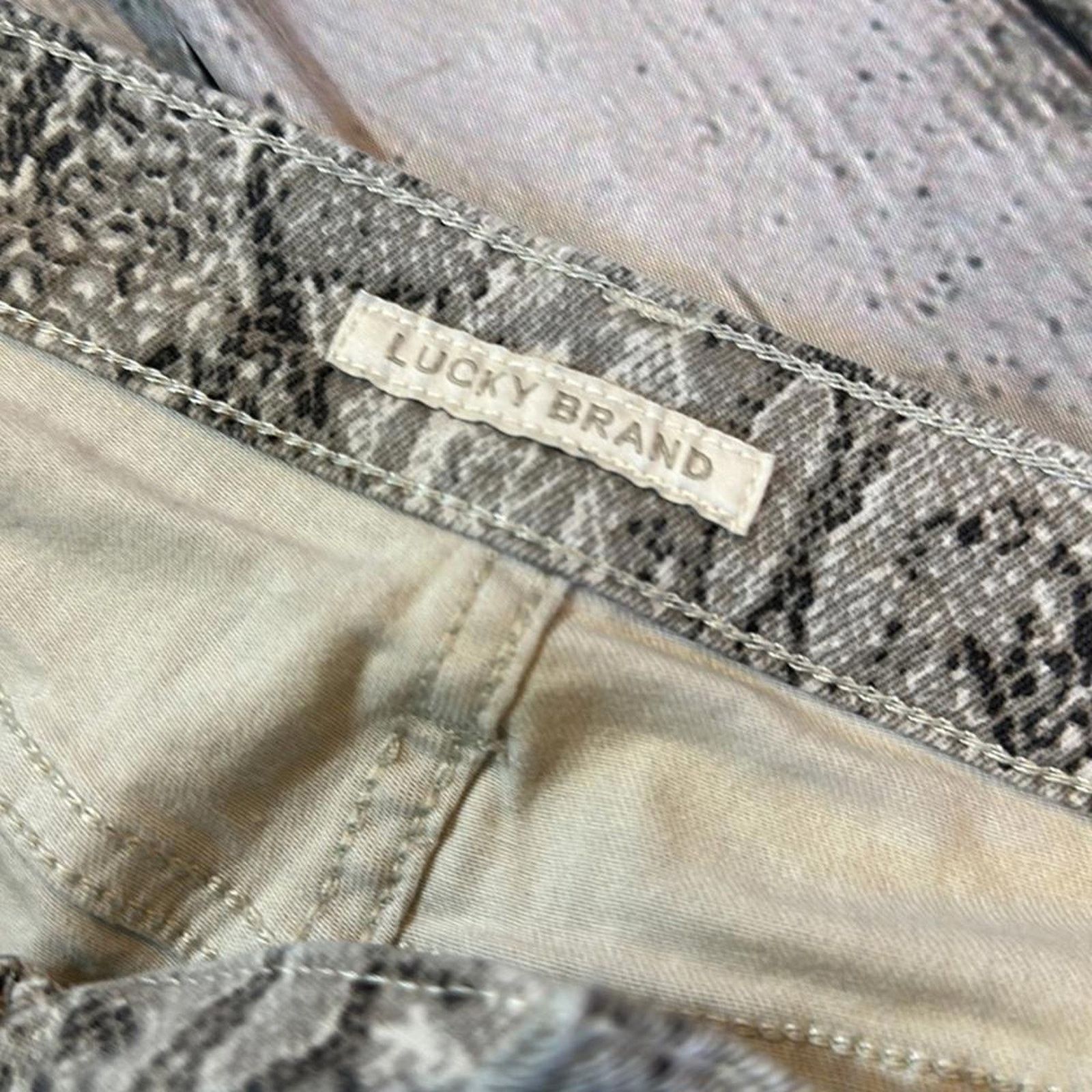 Lucky Brand Trendy Snake Print Jeans - Stylish and Unique Size 36" / US 14 / IT 50 - 5 Thumbnail