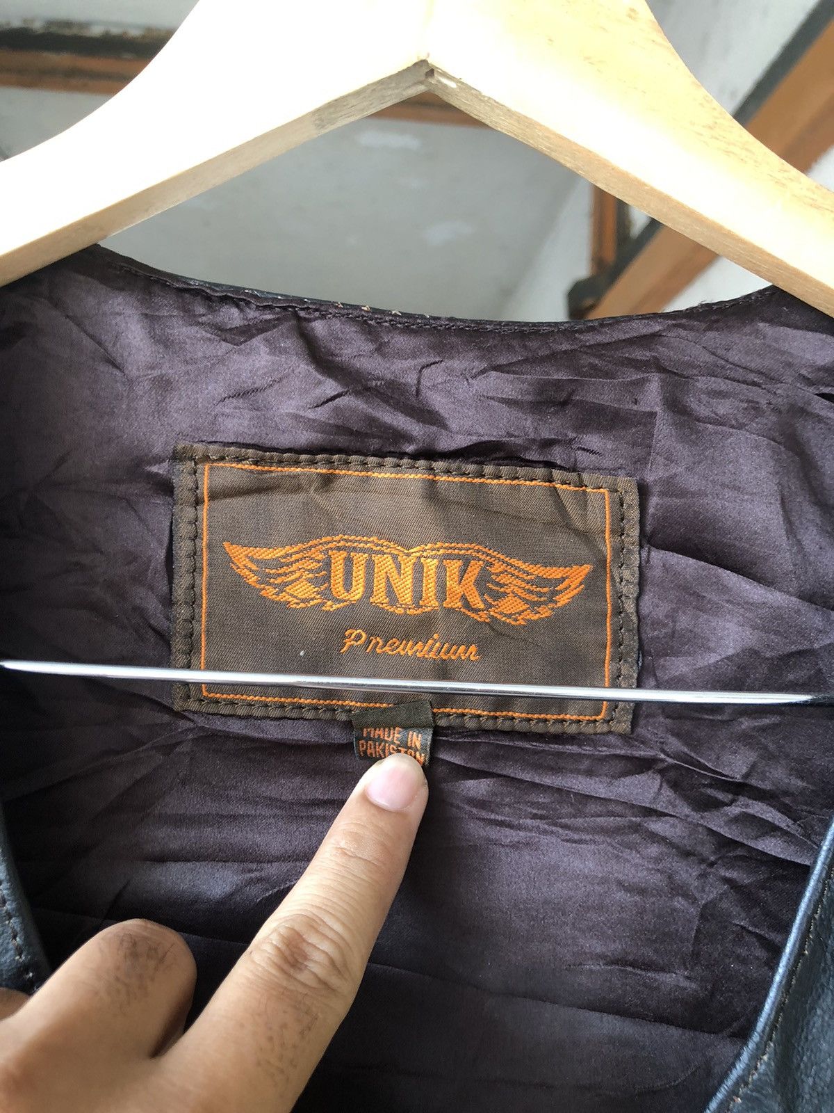 Vintage Vintage Unik Indian Head Leather Vest Like Perfecto Size US XL / EU 56 / 4 - 11 Thumbnail