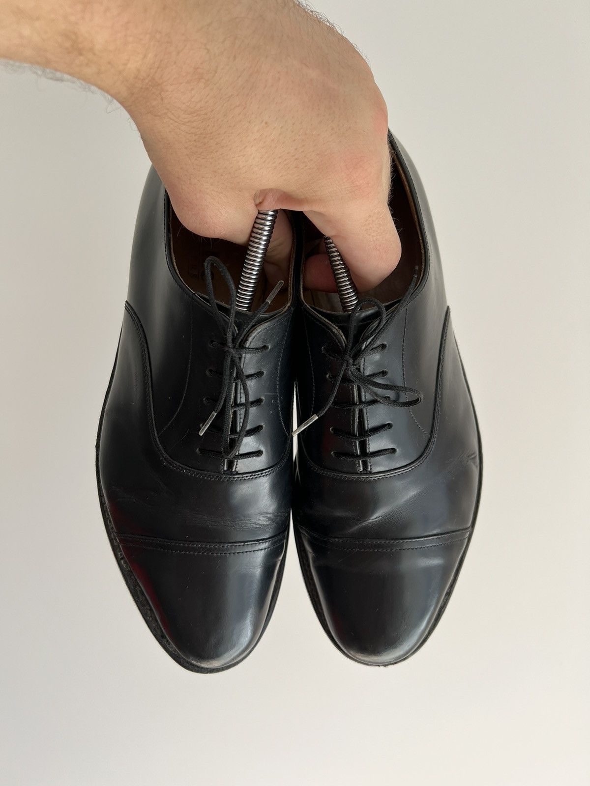 Loake × Vintage Vintage Loake Black Leather Lace up Formal Oxford Shoes Size US 9.5 / EU 42-43 - 2 Thumbnail
