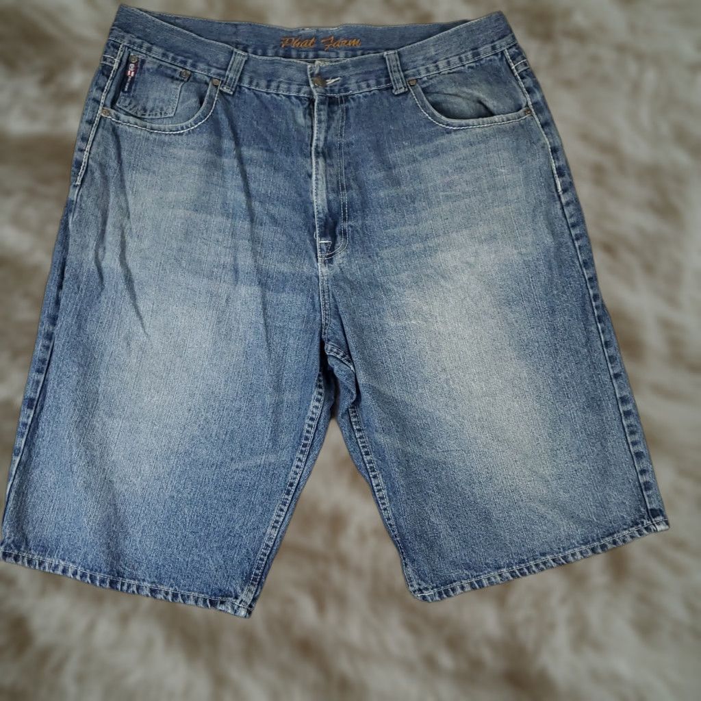 Phat Farm Phat Farm Shorts Mens 44 Blue Denim Bermuda 5-Pocket Relaxed Fit Vintage Casual Retro Hip Hop 90s Mens Size US 44 / EU 60 - 1 Thumbnail