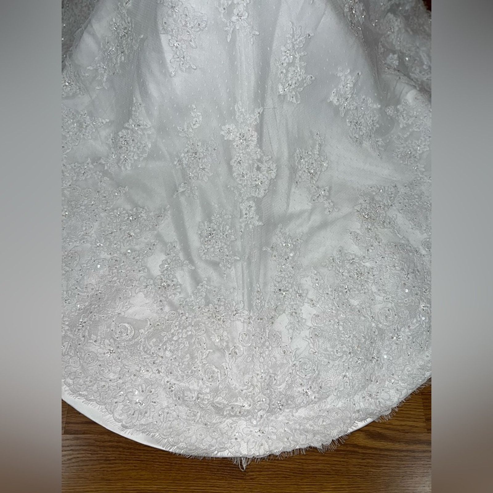 Other Elegant Maggie Sottero Lorie Strapless Lace Wedding Gown! Size M / US 6-8 / IT 42-44 - 8 Thumbnail