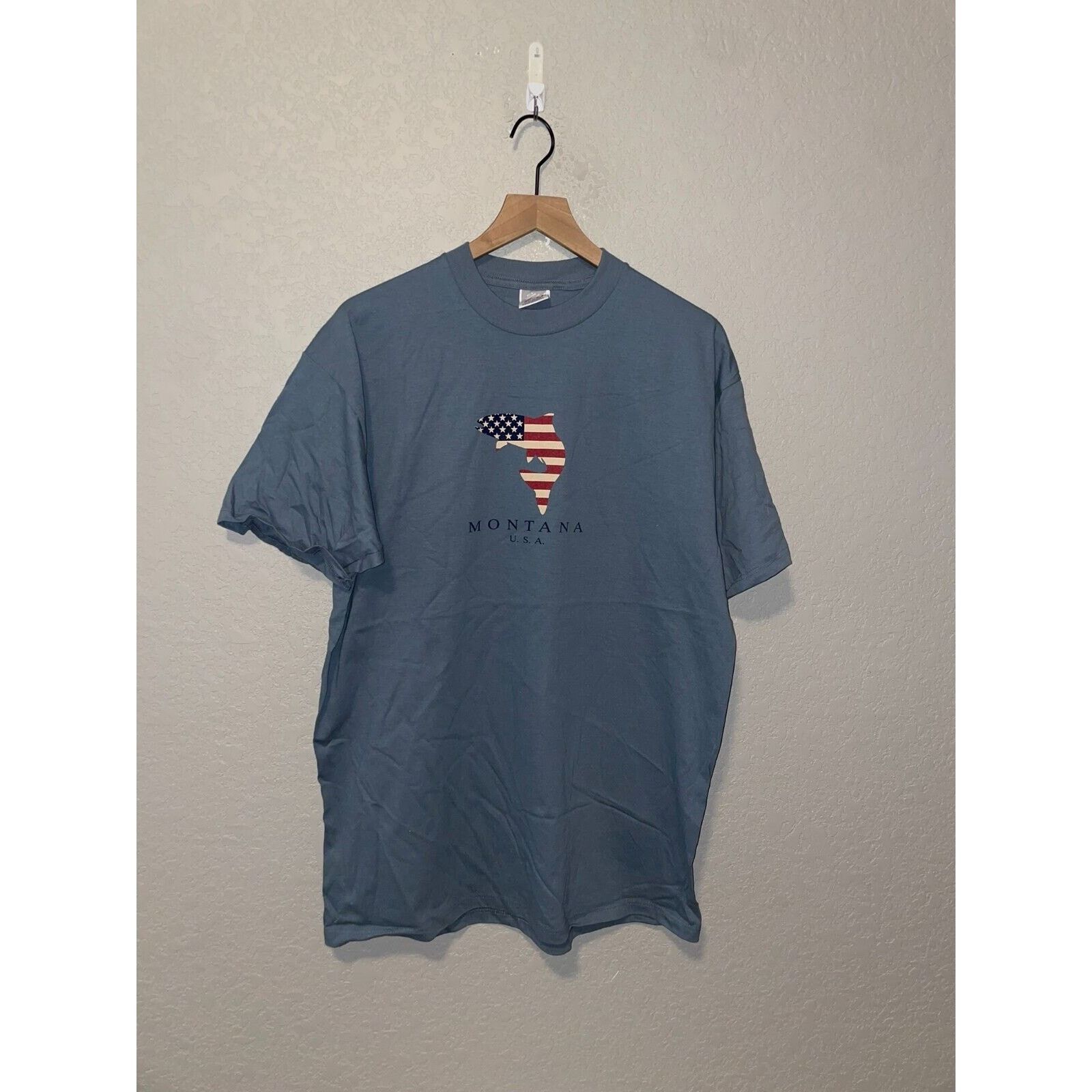 Jerzees Vintage Montana Fishing Shirt Fish USA Tee Blue VTG 90s L Size US L / EU 52-54 / 3 - 1 Thumbnail