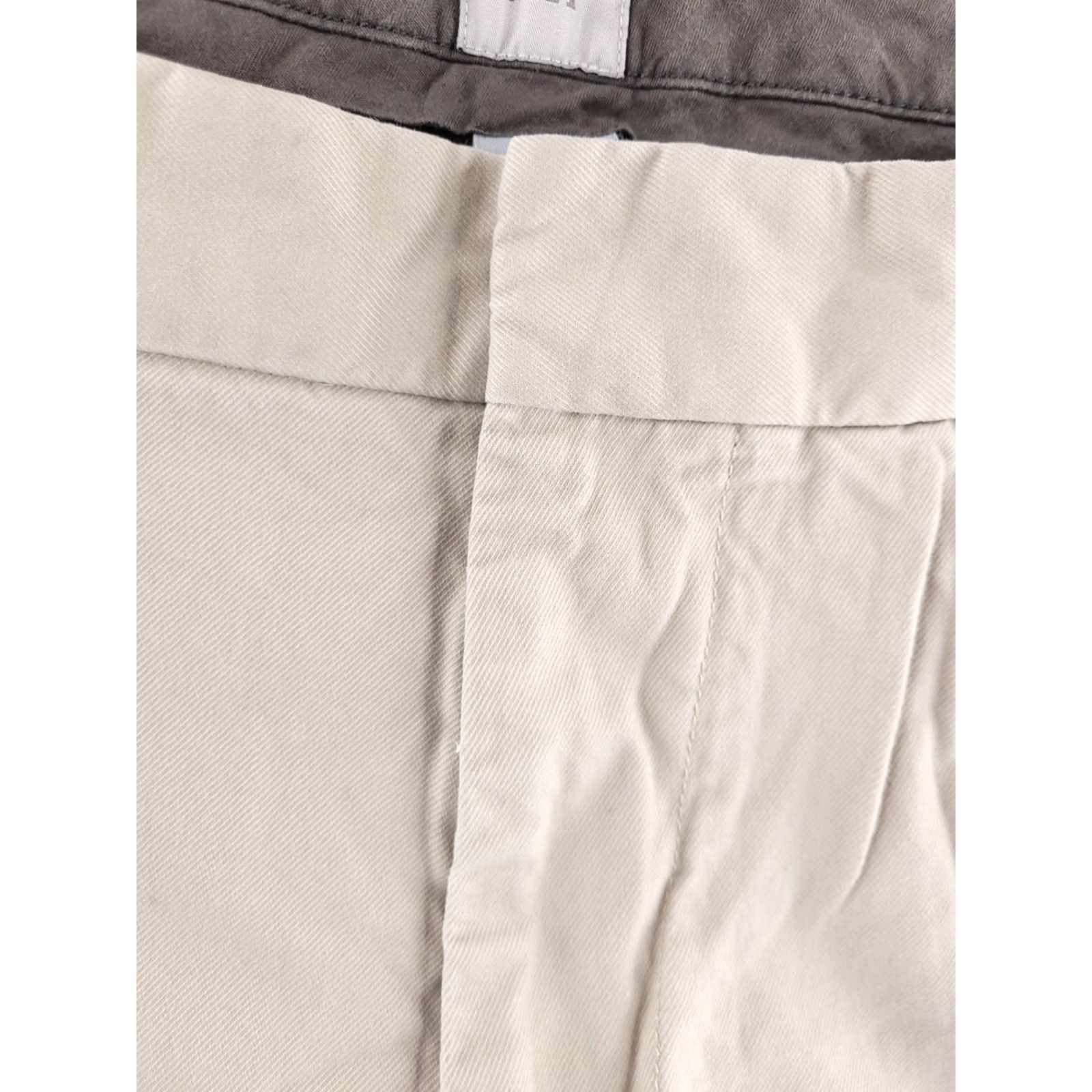Gap Gap Baggy Khaki Pants Mens 36x30 Beige Relaxed Fit Chino Pants, 36, Beige, Gap, Regular, Mens Size US 36 / EU 52 - 4 Thumbnail