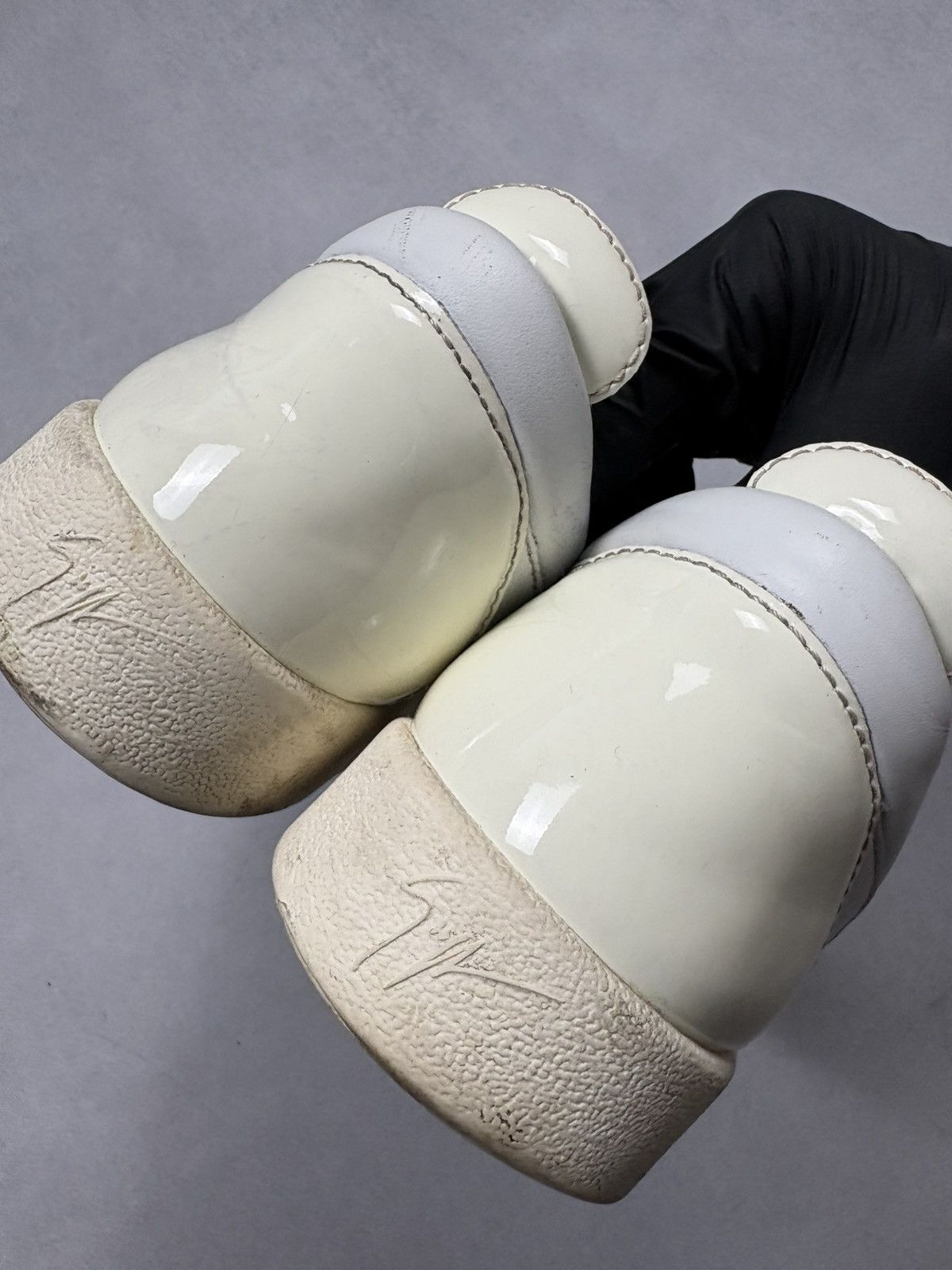 Giuseppe Zanotti Giuseppe Zanotti White Leather Zip Low Top Sneakers EU43 Size US 10 / EU 43 - 3 Thumbnail