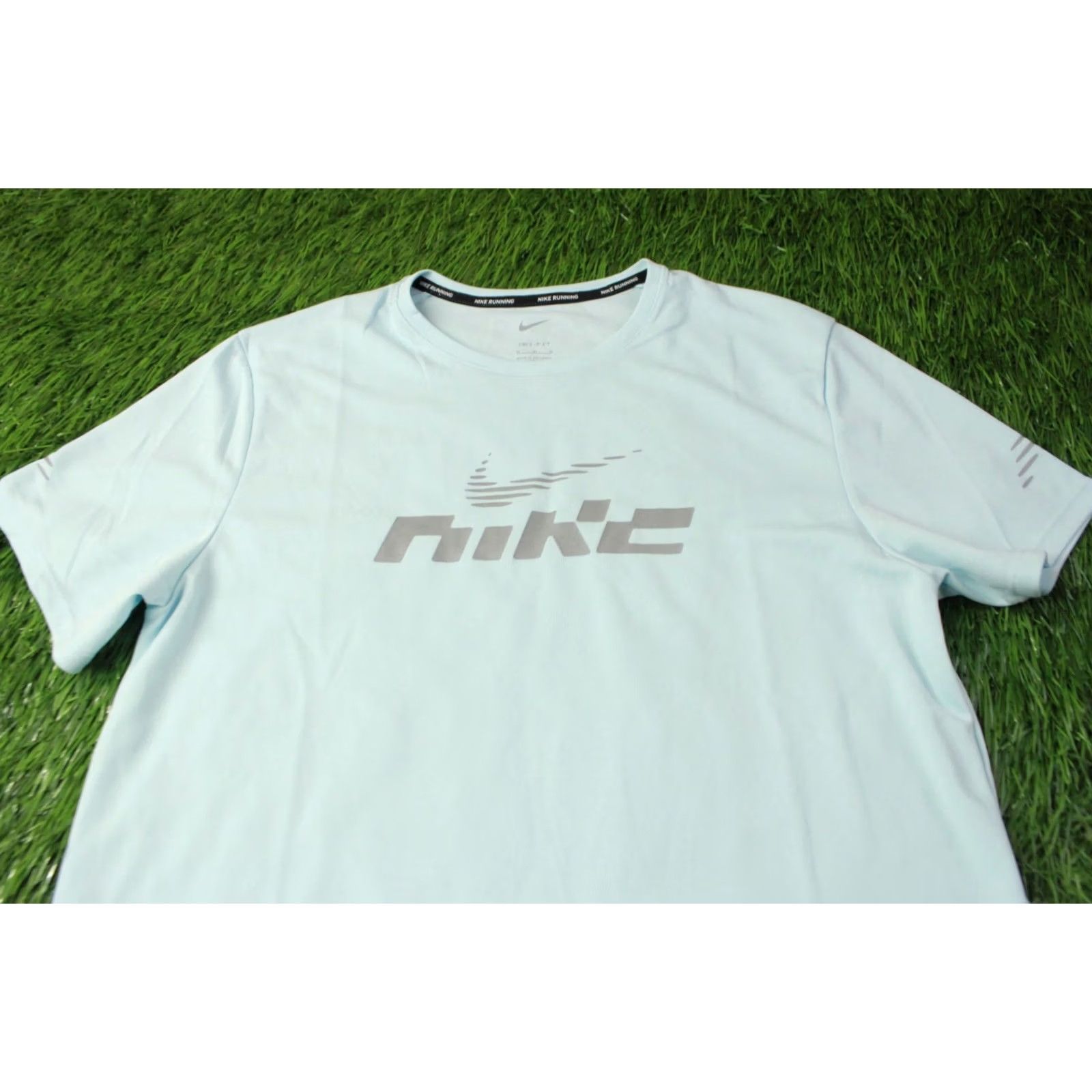 Nike NIKE RUNNING Miler T-Shirt Mens Adult M Blue 2025 Nike Dri-FIT Jersey Short Sleeve Training Shirt Size US M / EU 48-50 / 2 - 2 Thumbnail