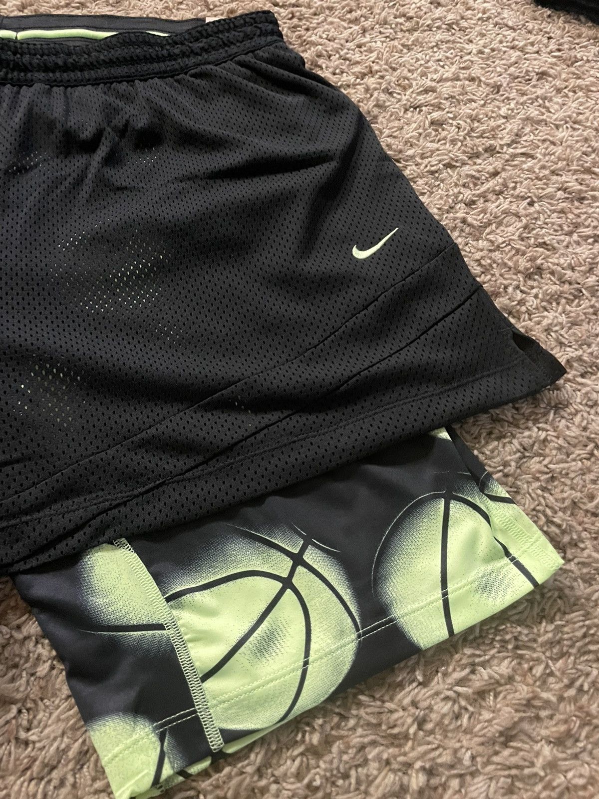 Nike Nike running shorts XXL Size US 38 / EU 54 - 2 Thumbnail