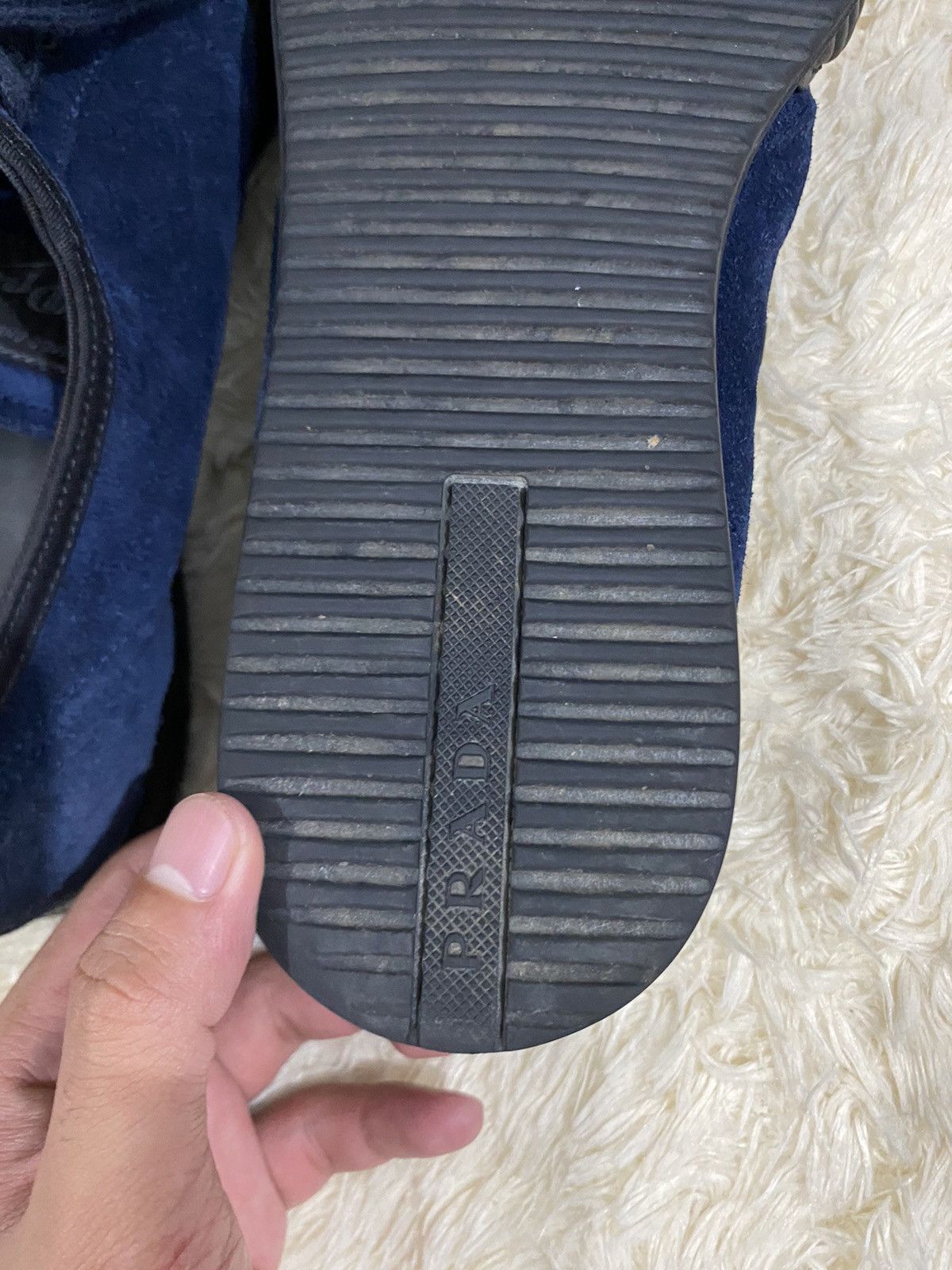 Prada PRADA SUEDE LOW TOP SNEAKER Size US 8 / EU 41 - 4 Thumbnail