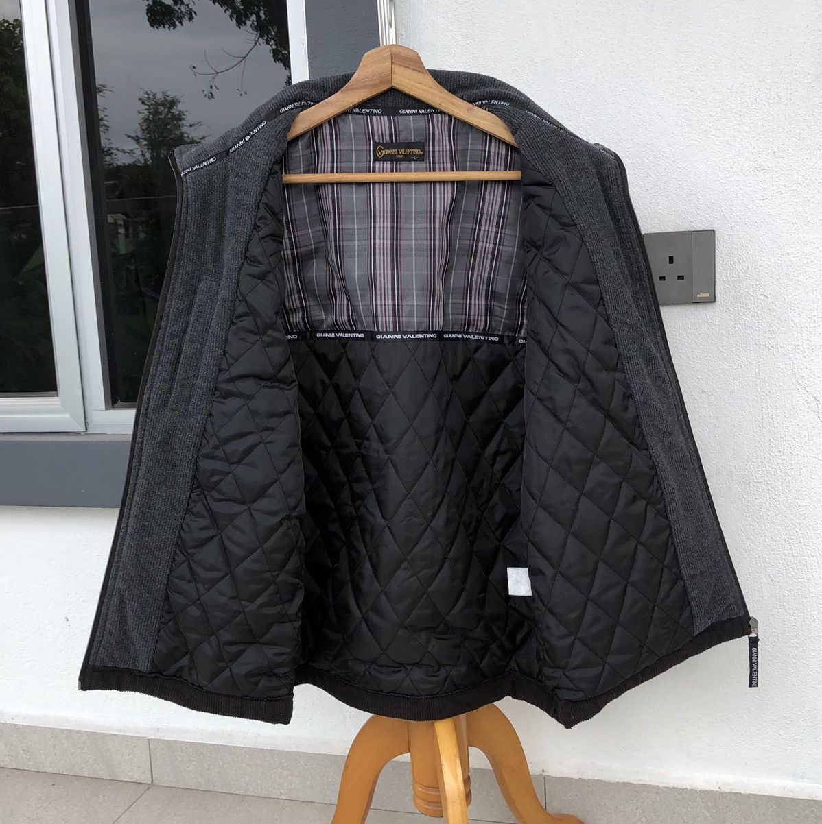 Valentino GIANNI VALENTINO ITALY Corduroy Embroidered Logo Vest Jacket Size US L / EU 52-54 / 3 - 8 Thumbnail