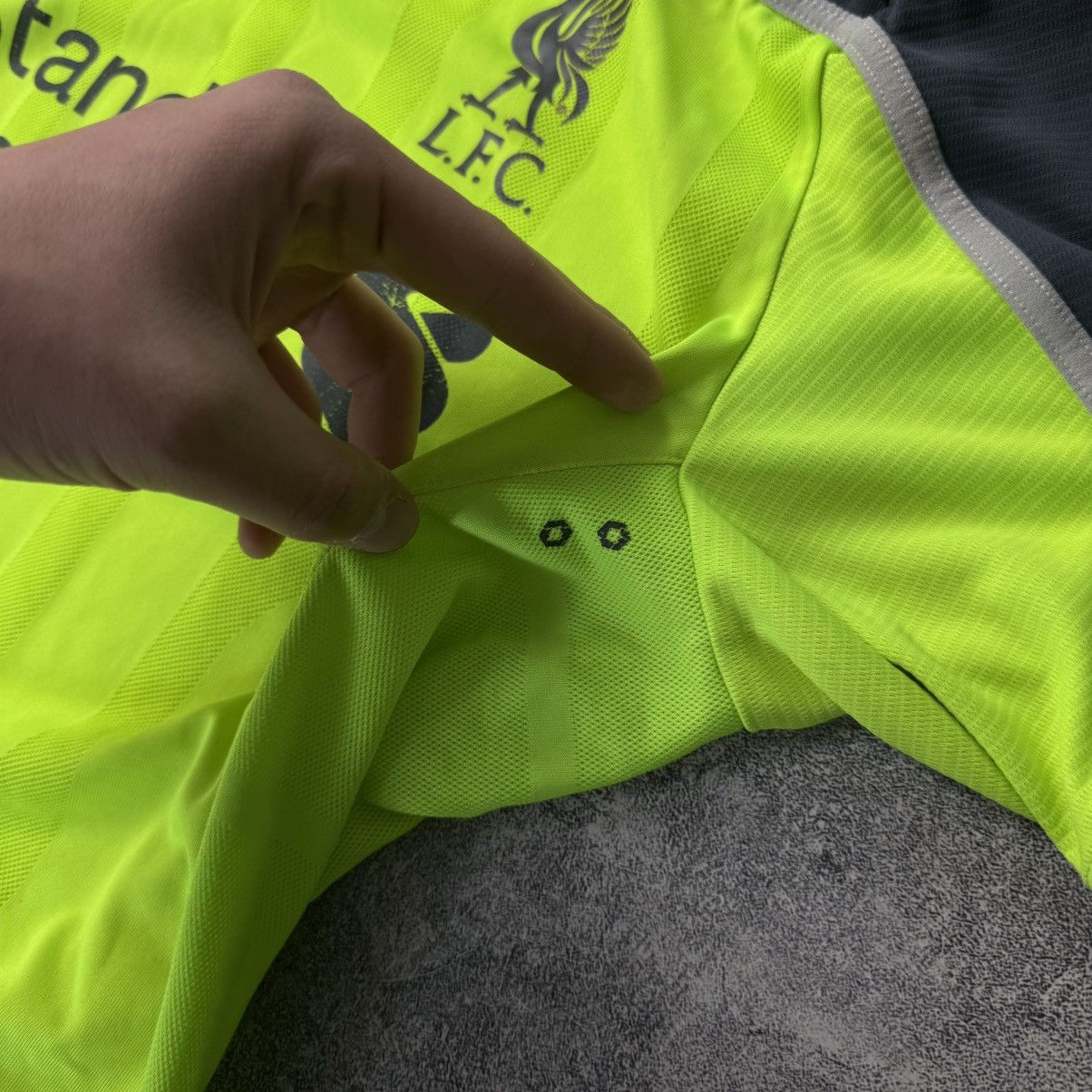 New Balance Liverpool FC x NB 2016 Toxic Lime Jersey Size US M / EU 48-50 / 2 - 8 Thumbnail