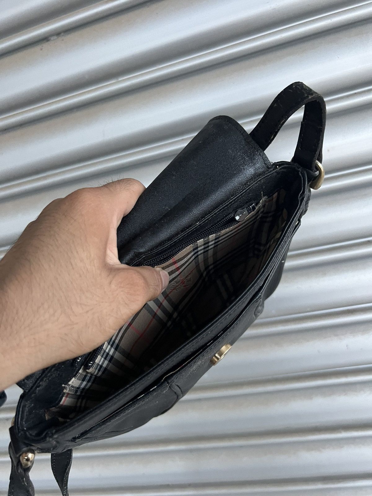 Burberry BURBERRY INSIDE NOVA CHECK SHOUDLER BAG LEATHER BLACK Size ONE SIZE - 10 Thumbnail