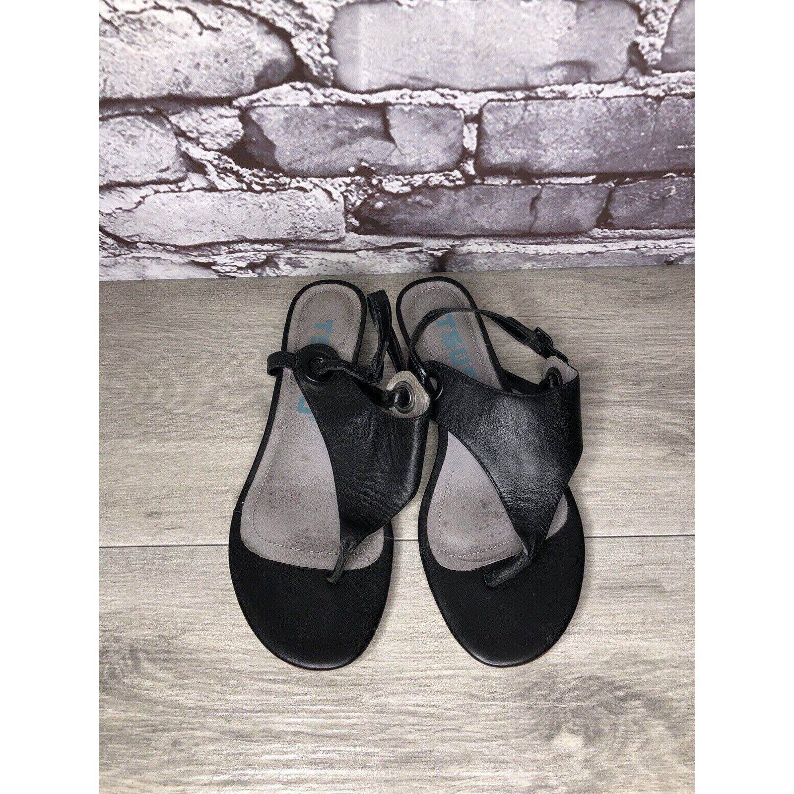 TSUBO TSUBO Black Leather Ankle Strap Wedge Thong Sandals Women’s Size US 6.5 / IT 36.5 - 11 Thumbnail
