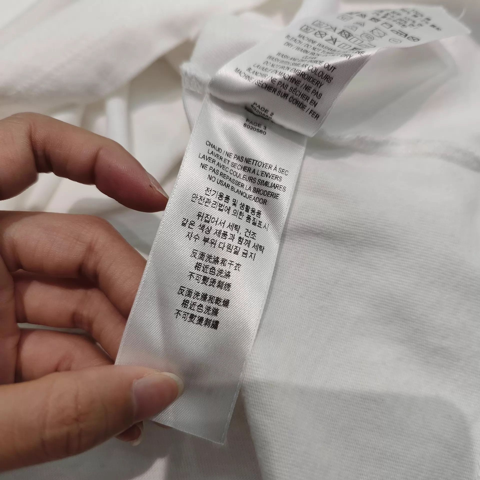 Burberry Burberry White Logo Short Sleeve T-Shirt S 99 New Size S / US 4 / IT 40 - 7 Thumbnail