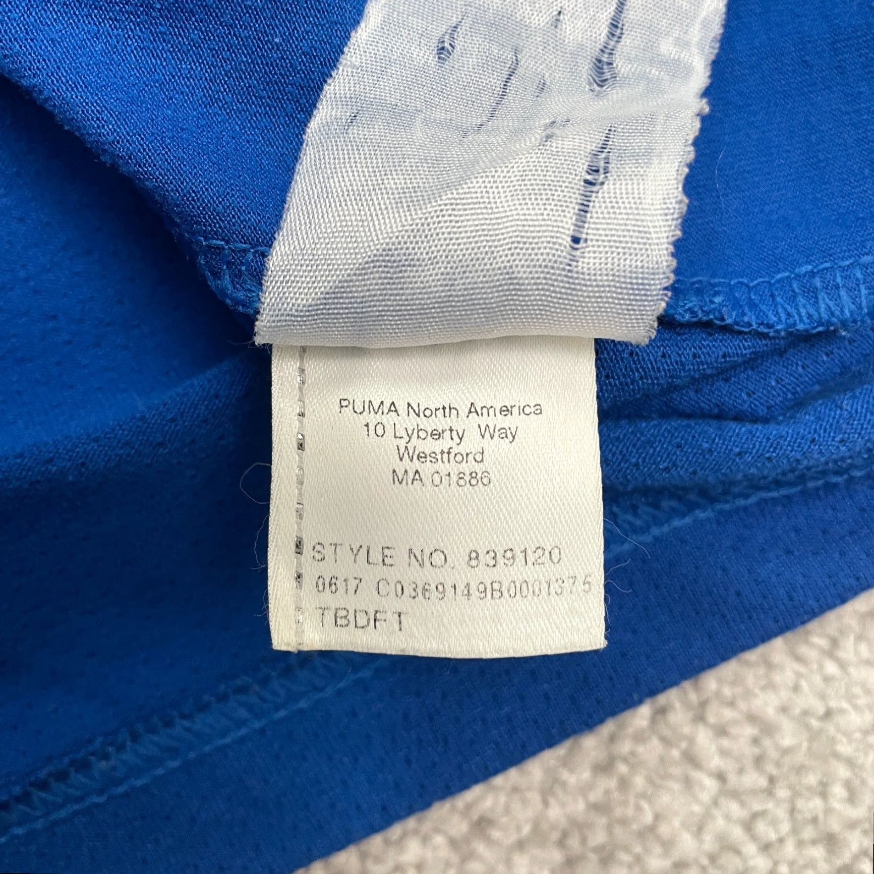 Puma Puma Dri-Fit Active T-Shirt Mens L Blue V-Neck Short Sleeve Athletic Tee Size US L / EU 52-54 / 3 - 6 Thumbnail