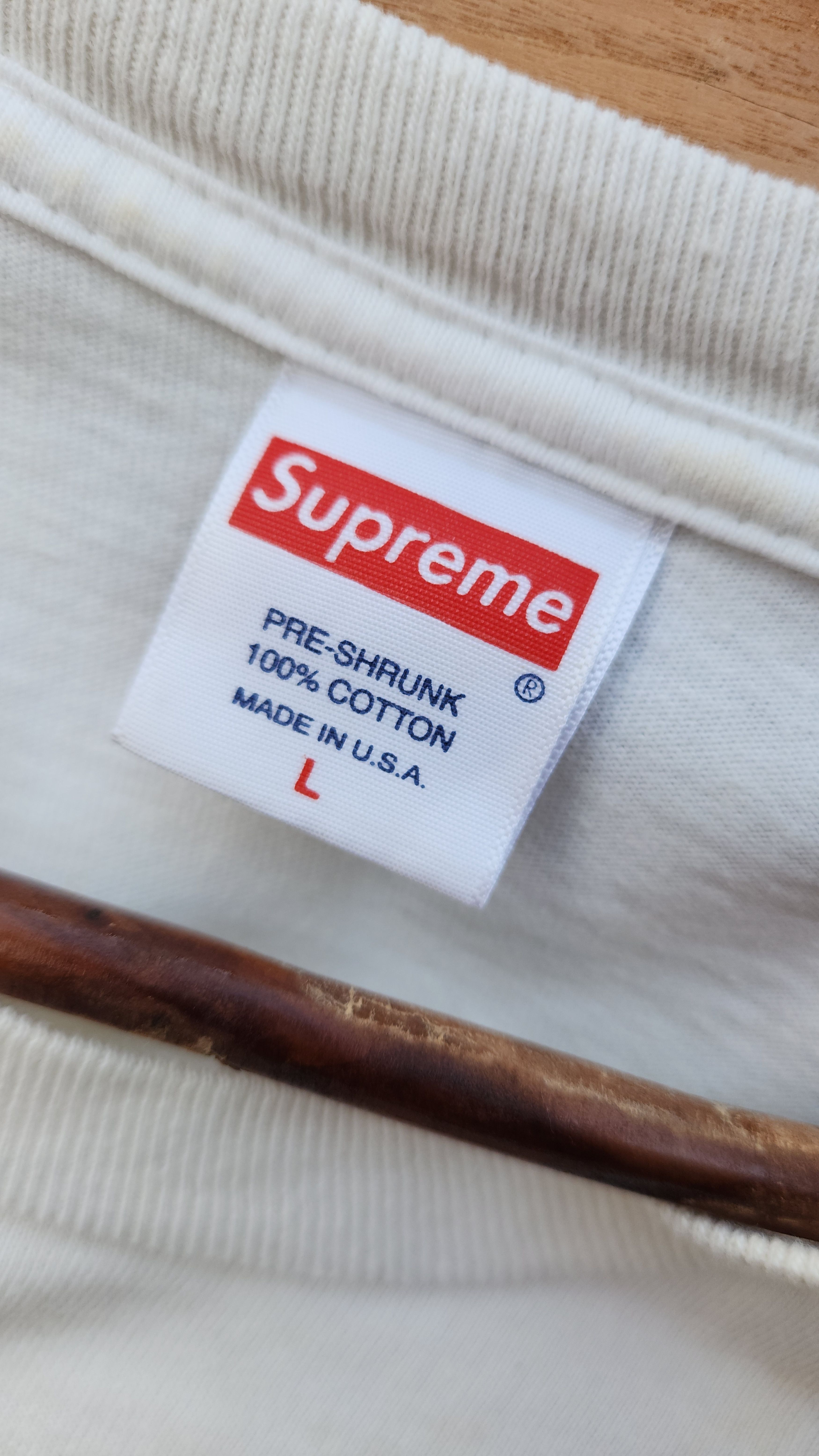 Supreme Vintage supreme guitar made in usa Size US L / EU 52-54 / 3 - 4 Thumbnail