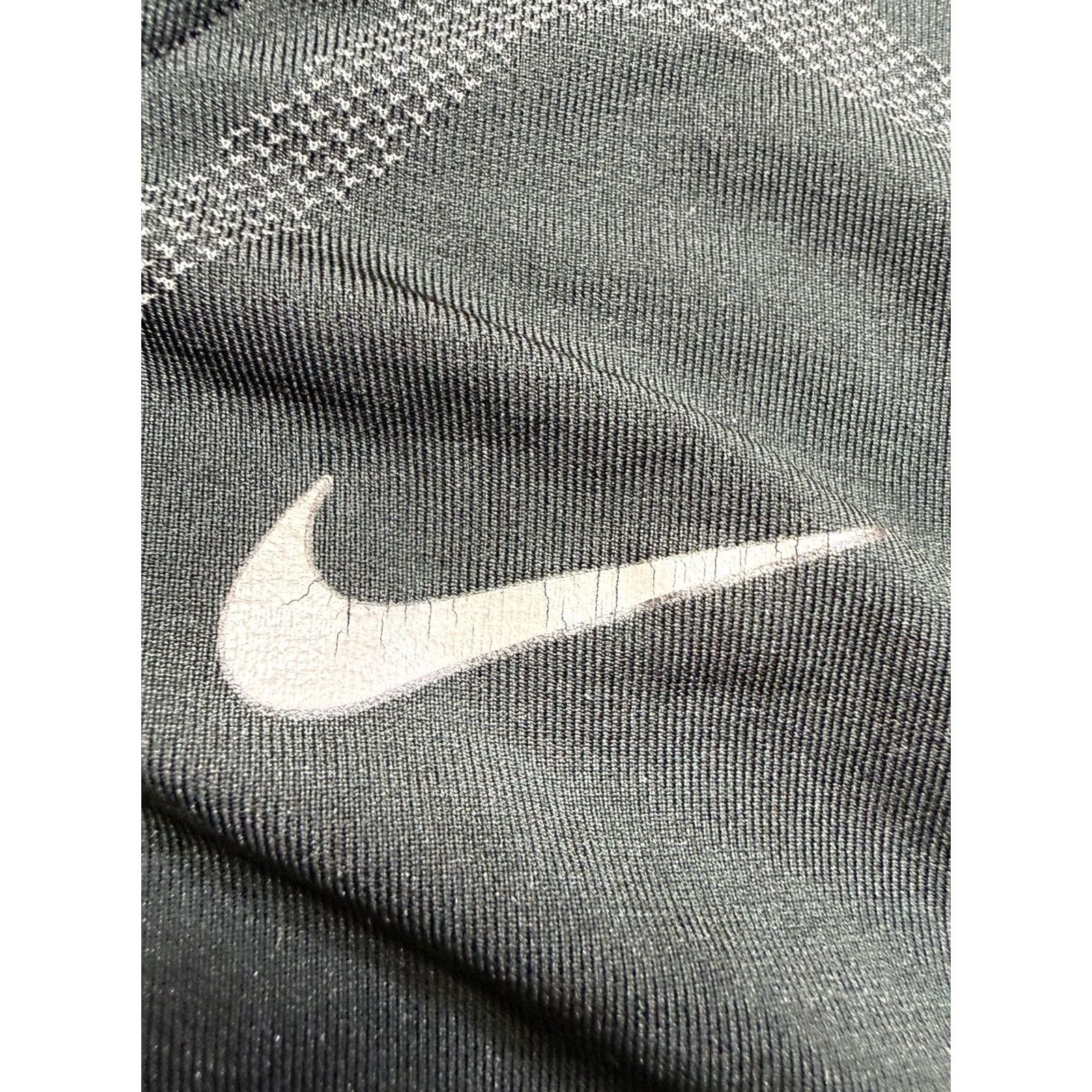 Nike Nike Pro Tight shirt M Black Adult Mens T-Shirt Nike Pro, Short Sleeve, Activewear Size US M / EU 48-50 / 2 - 6 Thumbnail