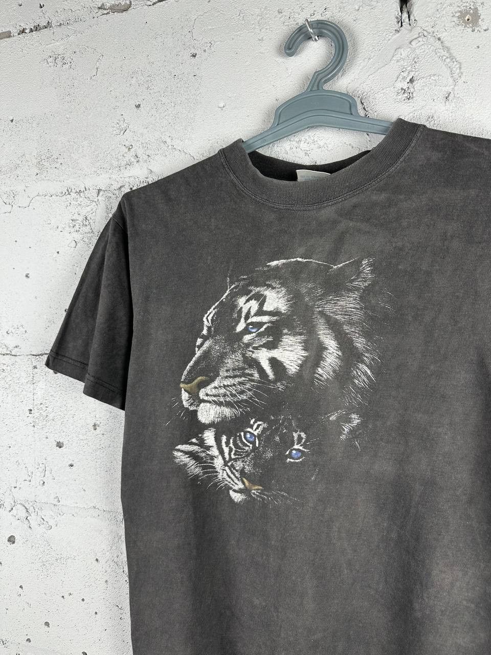 Vintage 1998 VTG Tiger Graphic Print AOP Vintage Faded T Shirt Size US M / EU 48-50 / 2 - 3 Thumbnail