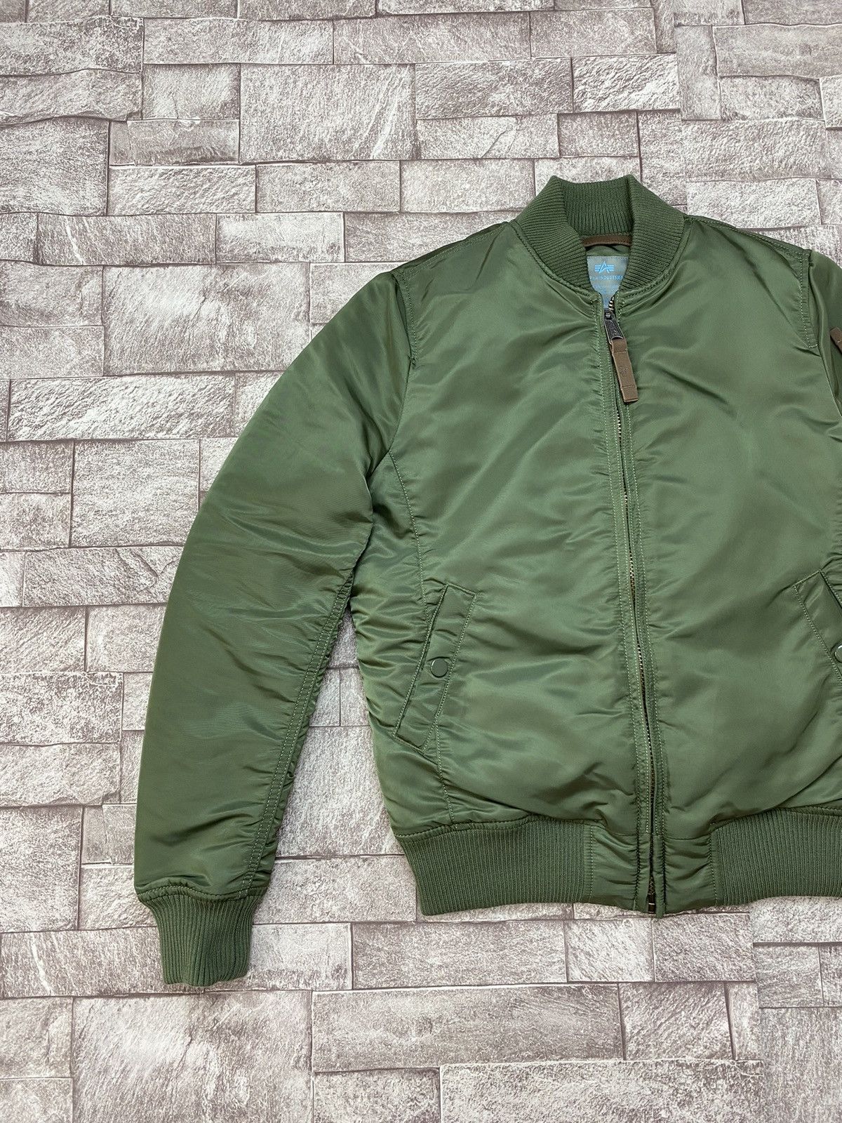 Alpha Industries × Vintage Olive Alpha Industries Bomber Jacket Khaki Size US S / EU 44-46 / 1 - 3 Thumbnail