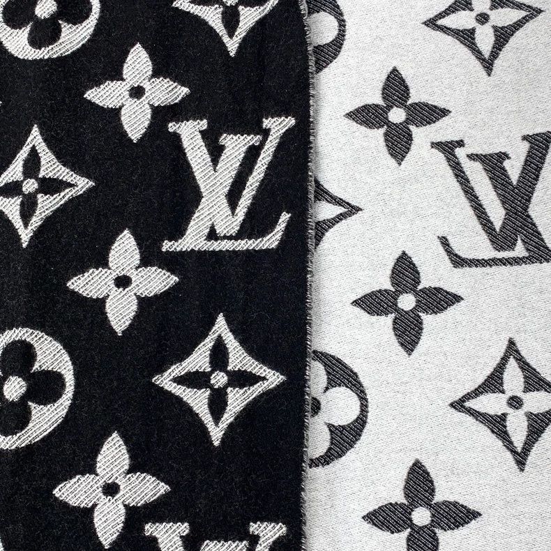 Louis Vuitton Louis Vuitton Black logo presbyopic full print wool fringe Size ONE SIZE - 2 Thumbnail