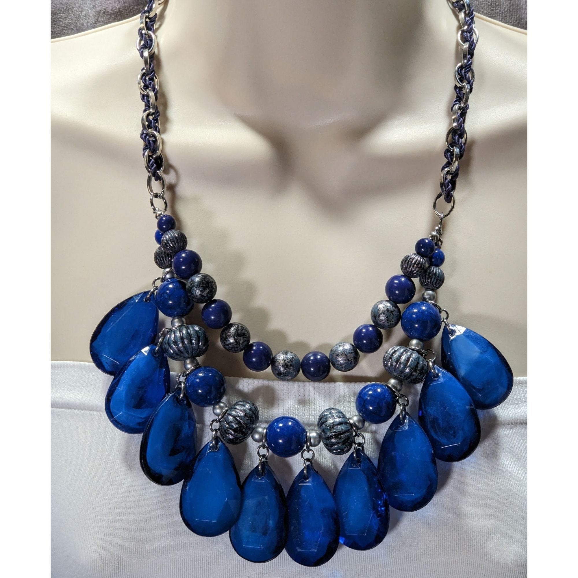 Other Y2K Chunky Glam Blue And Silver Tone Layered Beaded Necklace Size ONE SIZE - 6 Thumbnail