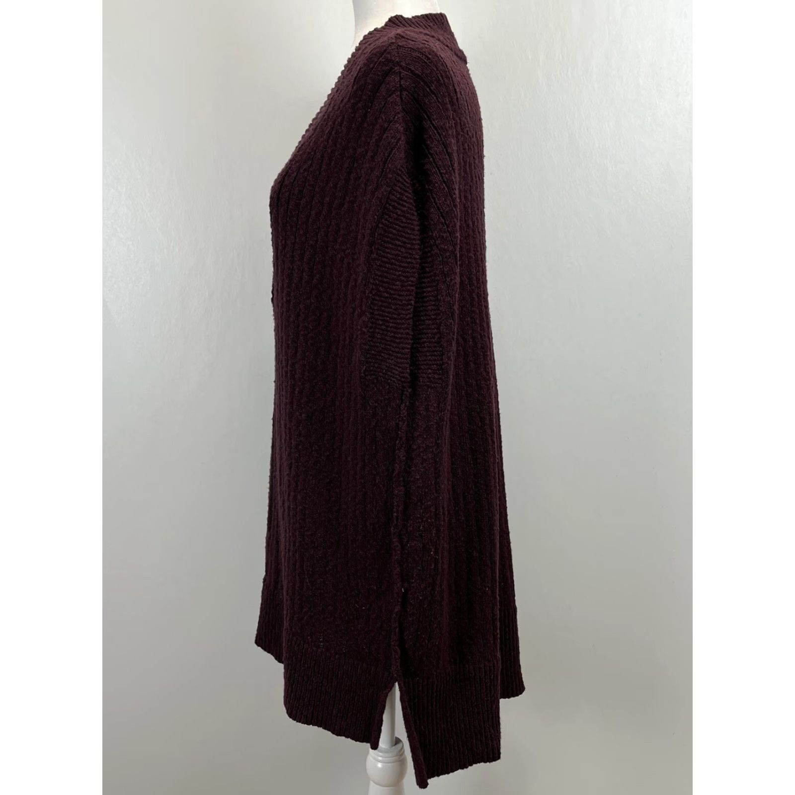 Free People Free People Clyde Vest Women M Maroon V-Neck Oversized Knit Mermaid Tail Size M / US 6-8 / IT 42-44 - 2 Thumbnail