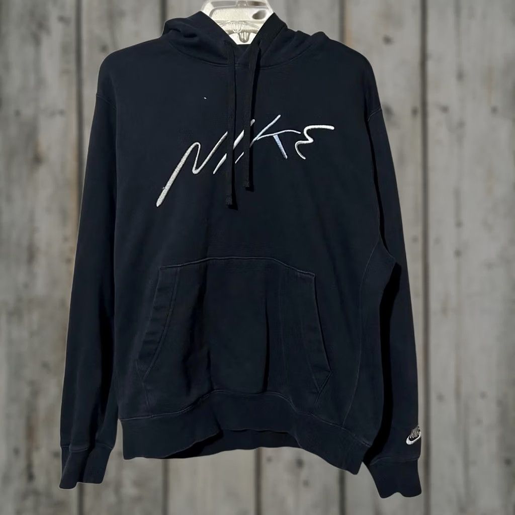Nike Nike Hoodie Mens Medium Black Embroidered Abstract Spellout Pullover Size M Size US M / EU 48-50 / 2 - 1 Thumbnail