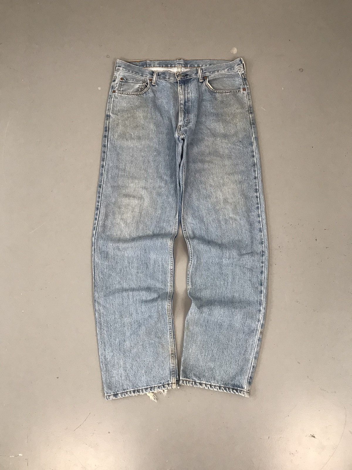 Levi's × Vintage Vintage Levi’s 550 faded baggy fit denim Size US 36 / EU 52 - 1 Thumbnail