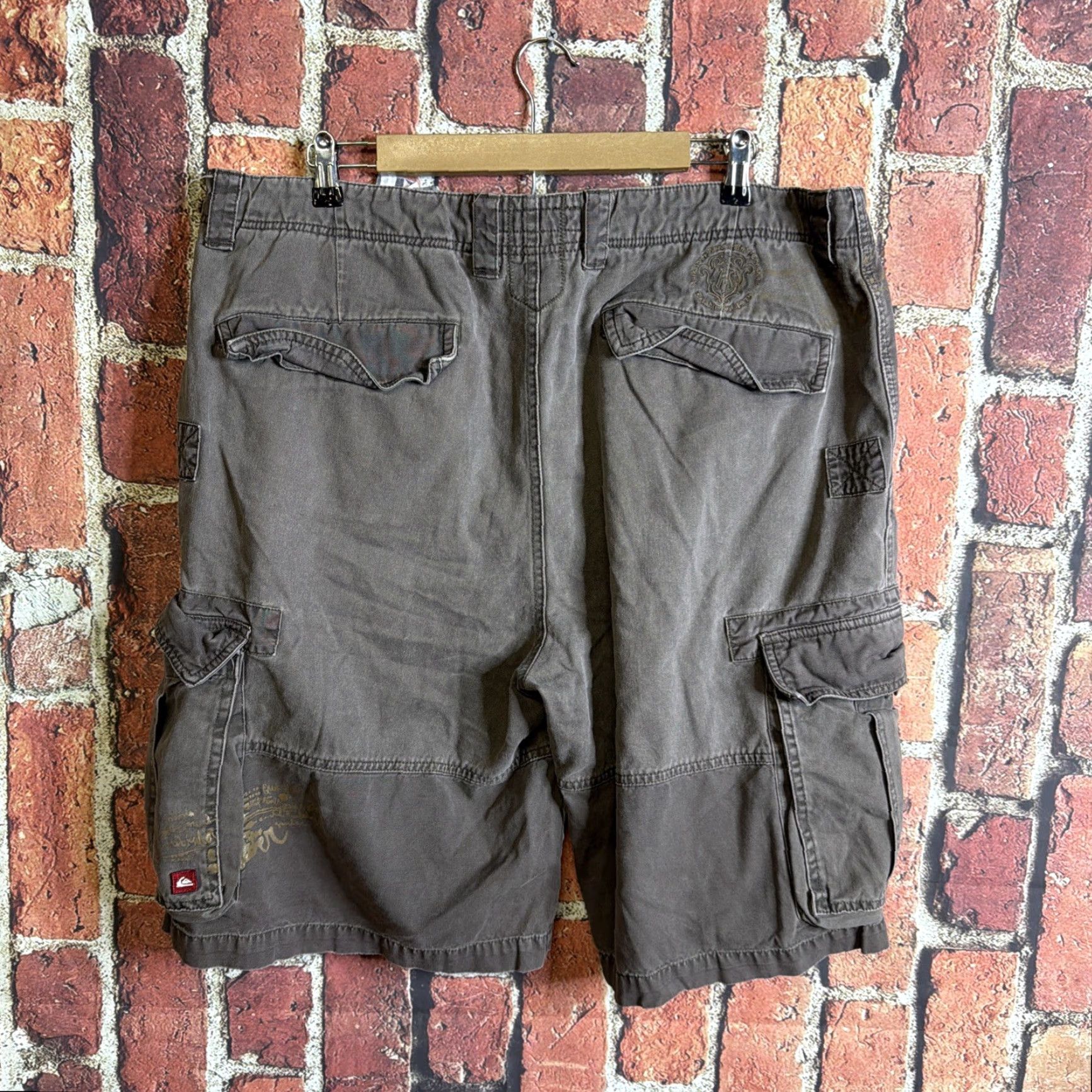 Quiksilver VTG Quiksilver Cargo Shorts Mens 40 Brown Baggy Cargo Pants 90s Y2K Grunge Skate Surf Hip Hop Logo Size US 40 / EU 56 - 3 Thumbnail
