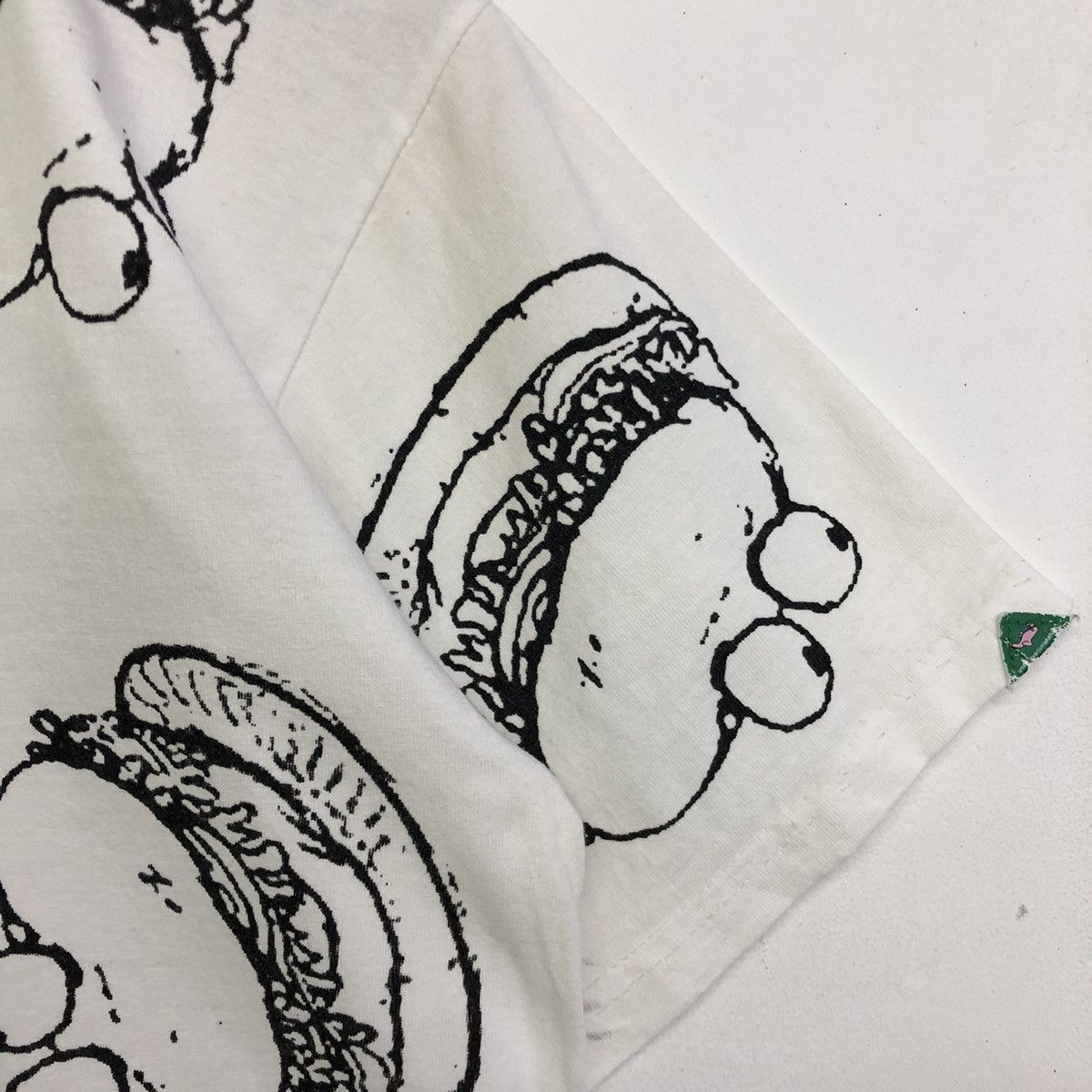 Jun Takahashi × Undercover Undercover 02SS HAZE period hamburger all-over print Tshirt Size US M / EU 48-50 / 2 - 4 Thumbnail