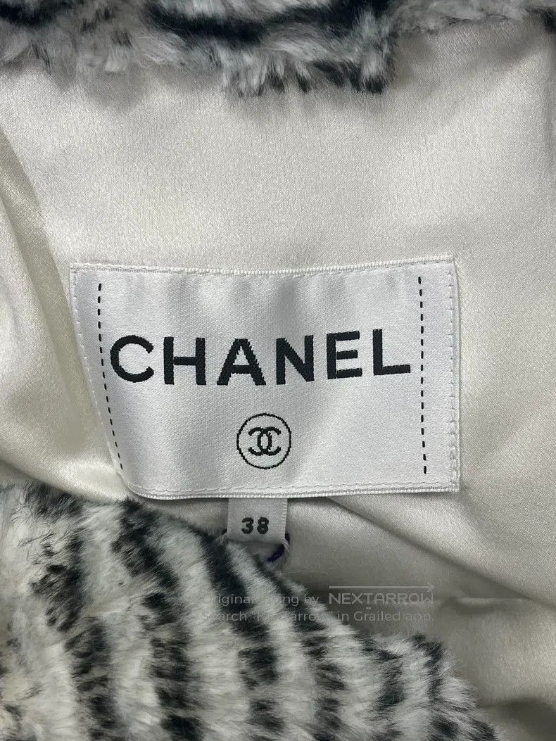 Chanel Chanel Equestrian series black and white colour-blocked st Size XS / US 0-2 / IT 36-38 - 4 Thumbnail