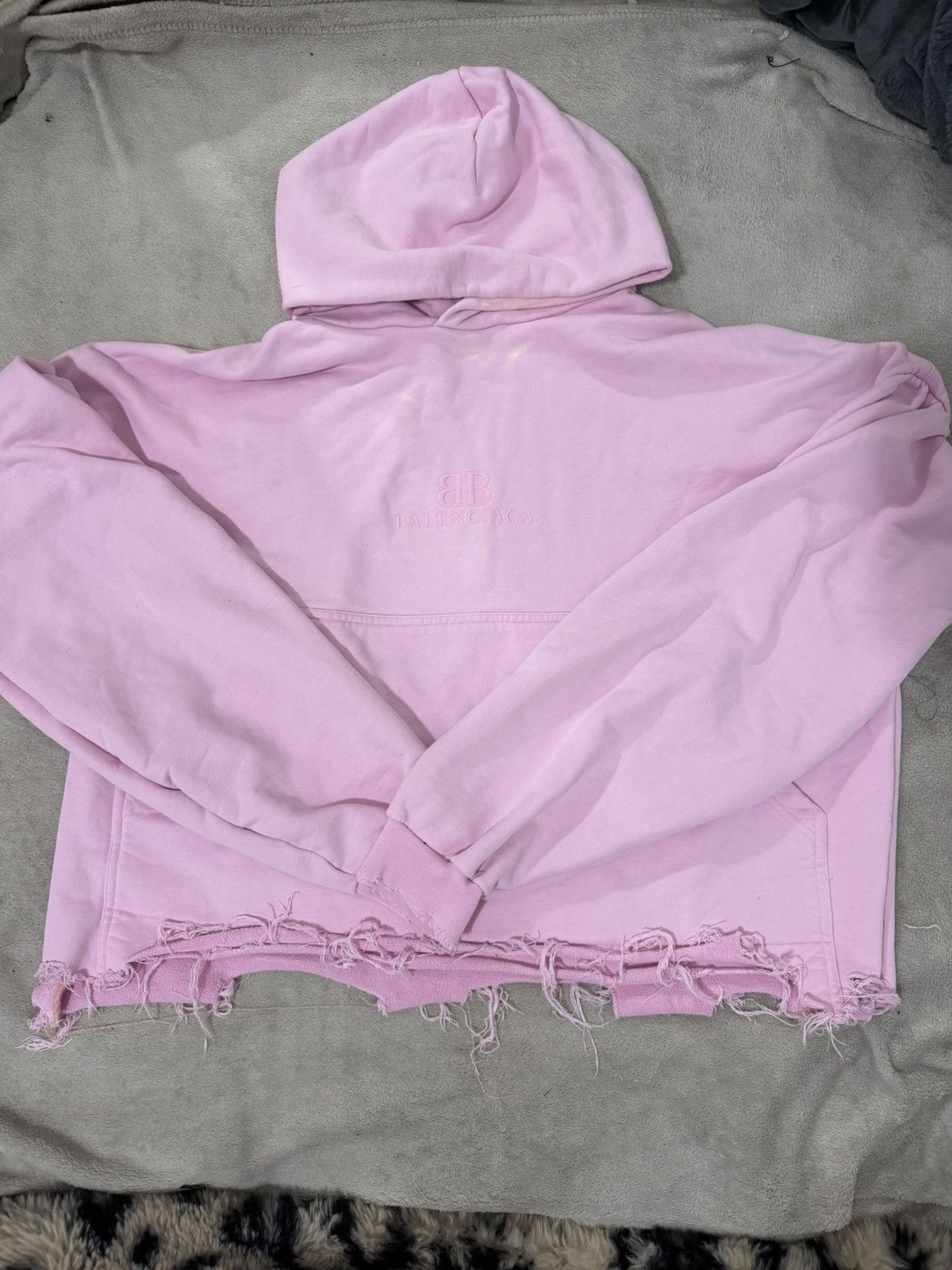 Balenciaga BALENCIAGA DISTRESSED PINK HOODIE Size US M / EU 48-50 / 2 - 1 Thumbnail
